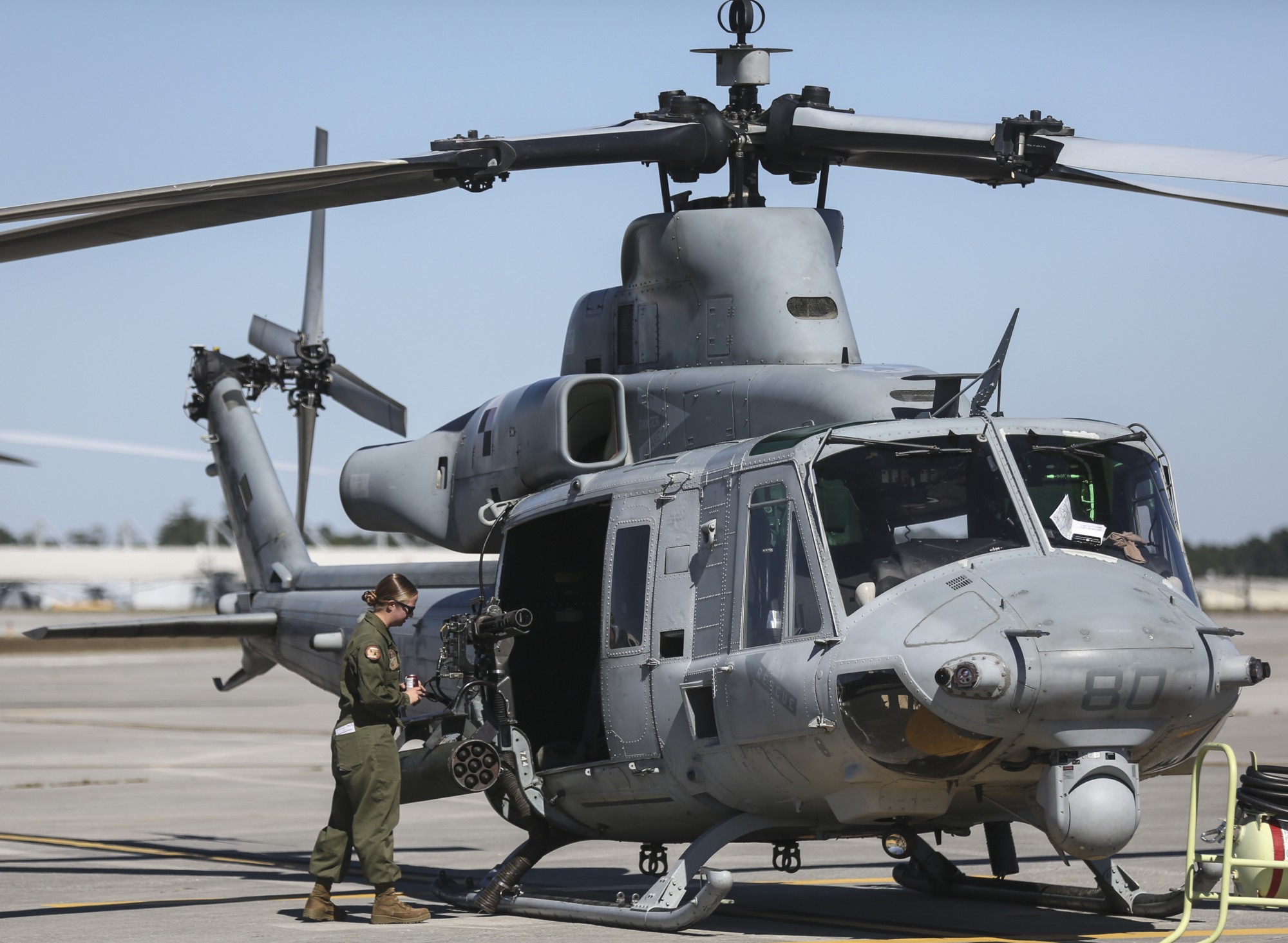 hmla-167 warriors marine light attack helicopter squadron uh-1y venom usmc camp lejeune 27