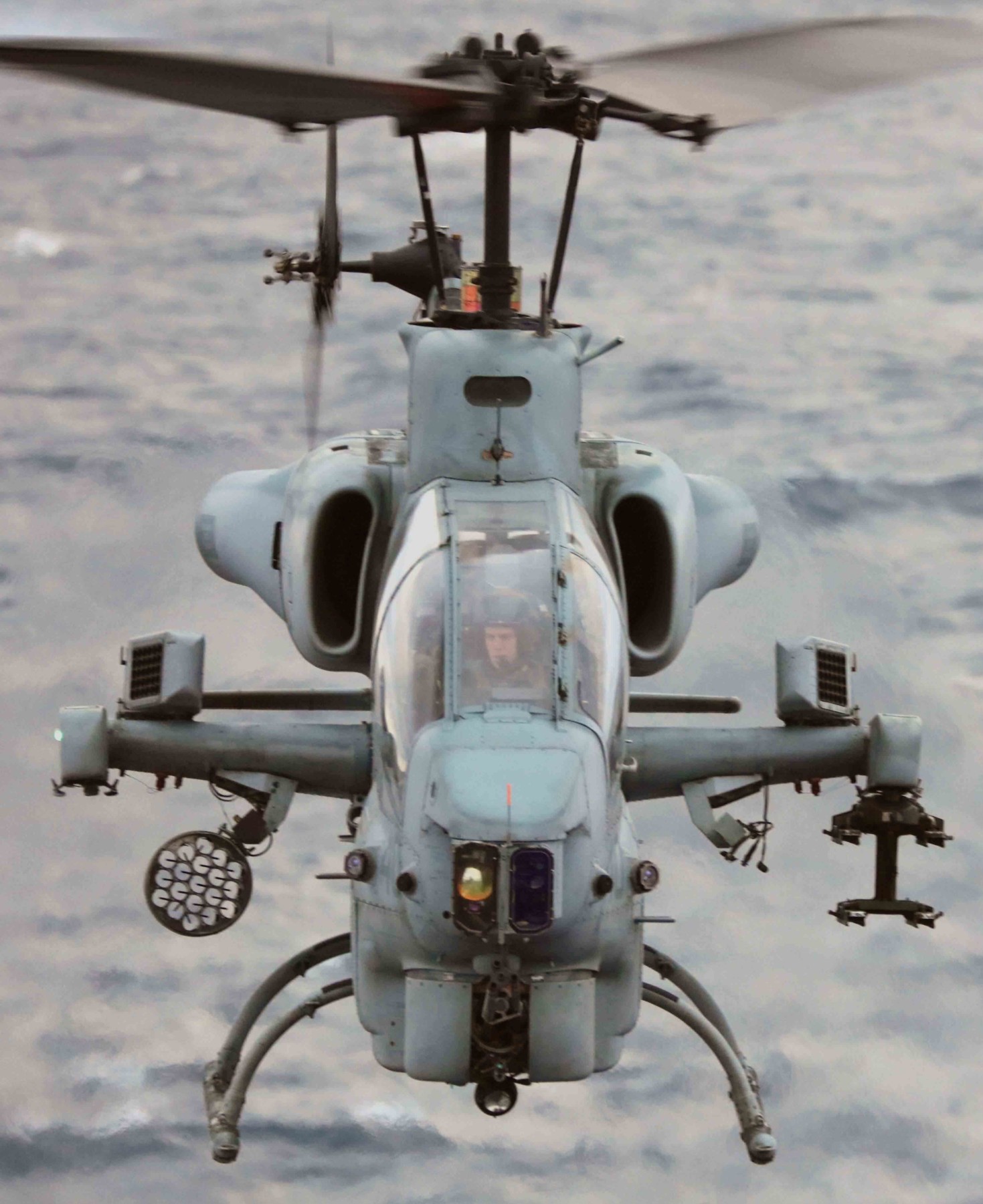 hmla-167 warriors marine light attack helicopter squadron ah-1w super cobra usmc 43