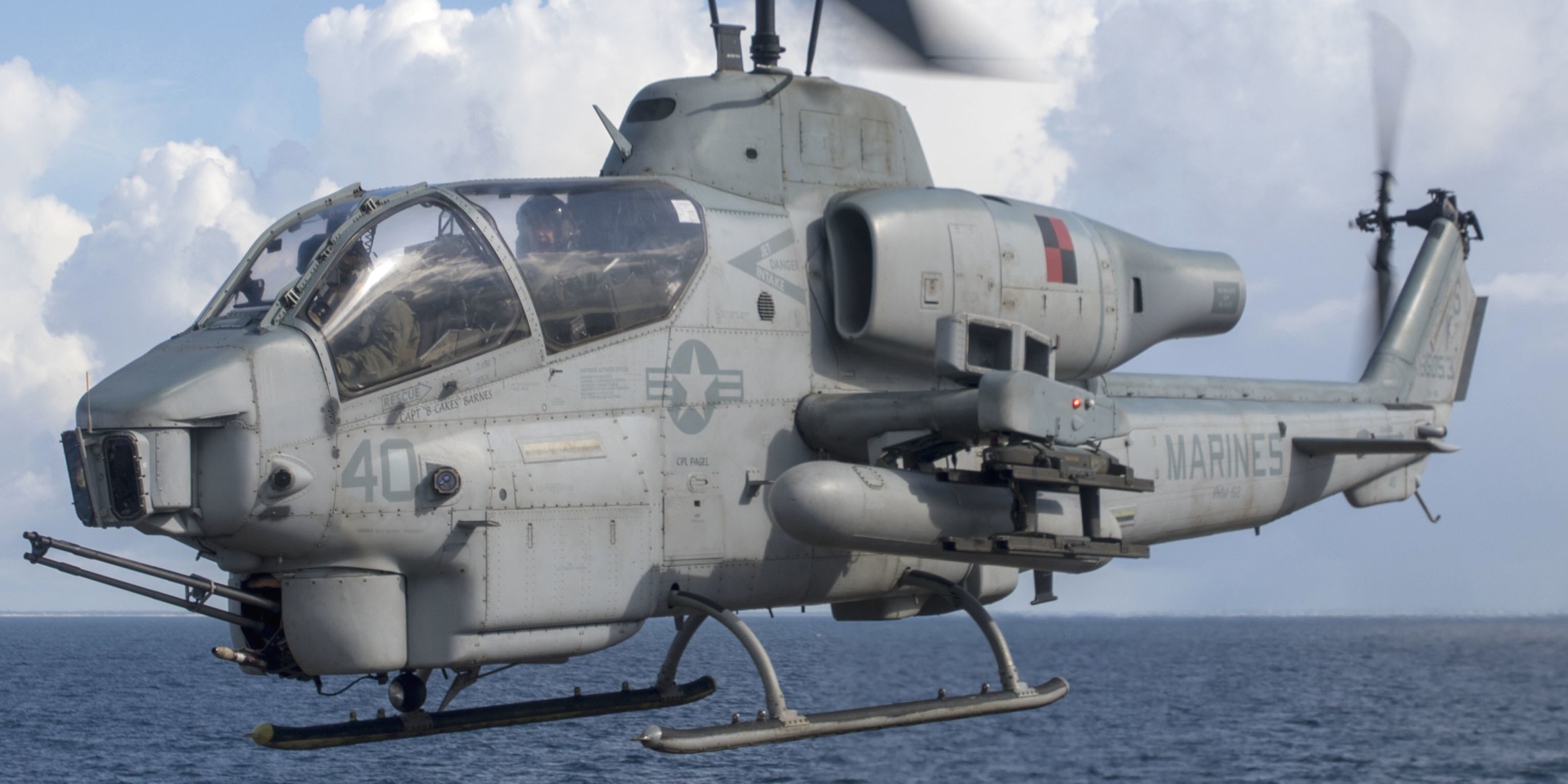 hmla-167 warriors marine light attack helicopter squadron ah-1w super cobra usmc 55