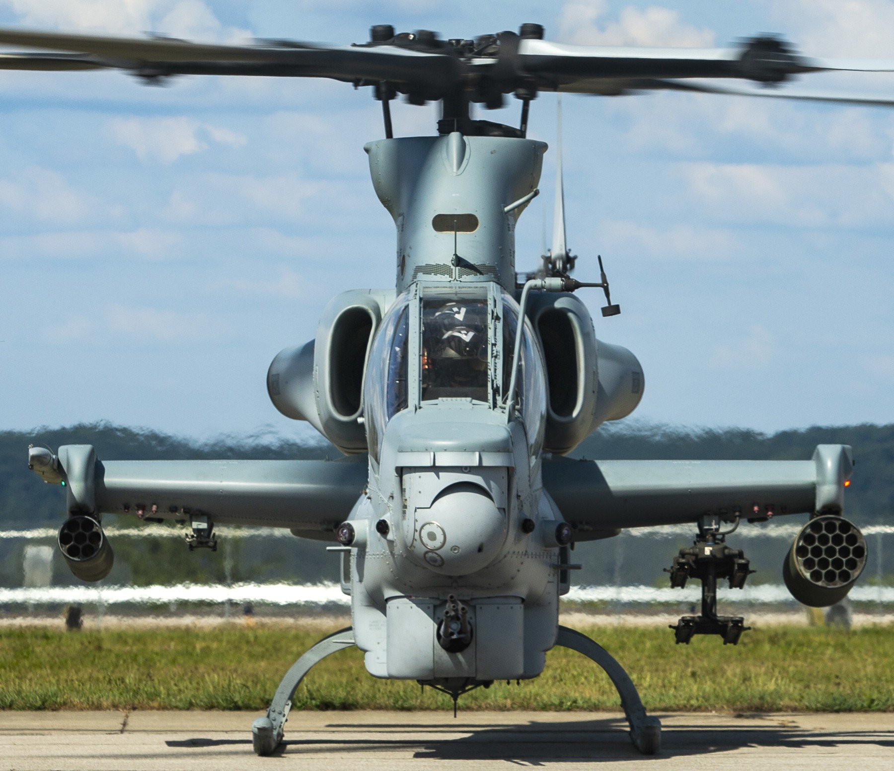 hmla-167 warriors marine light attack helicopter squadron ah-1z viper usmc 62