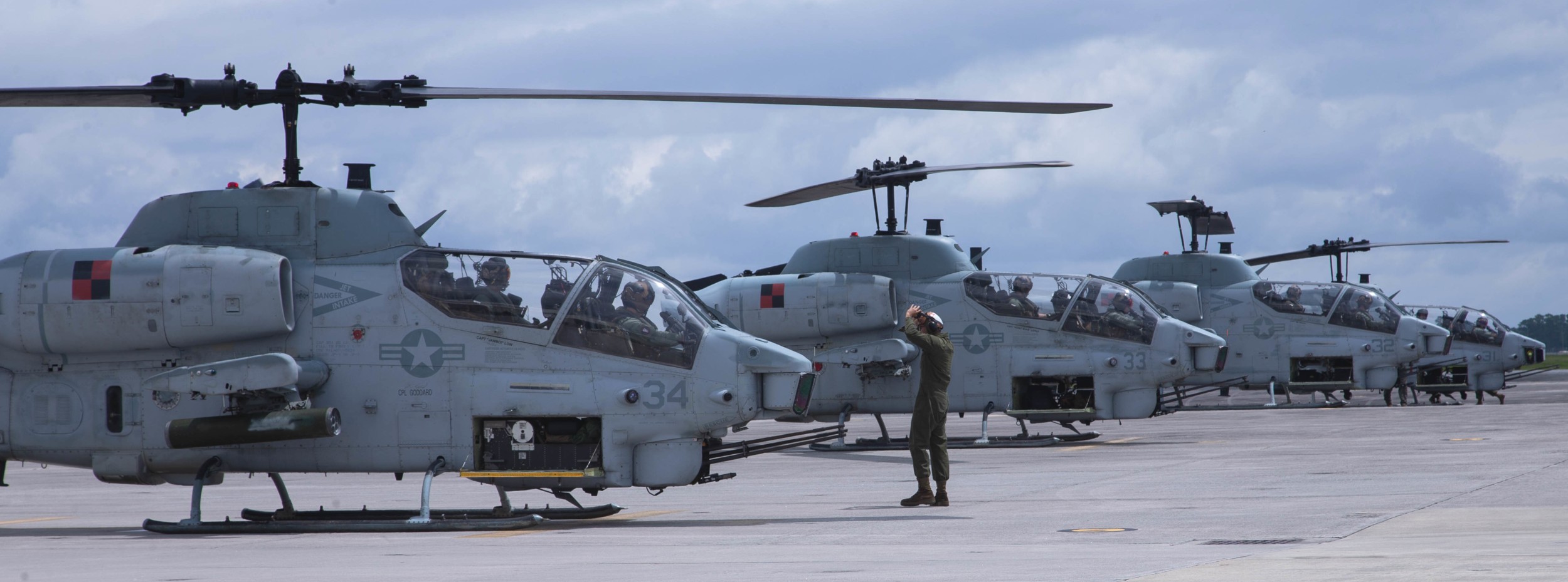 hmla-167 warriors marine light attack helicopter squadron ah-1z viper mcas new river north carolina 84 