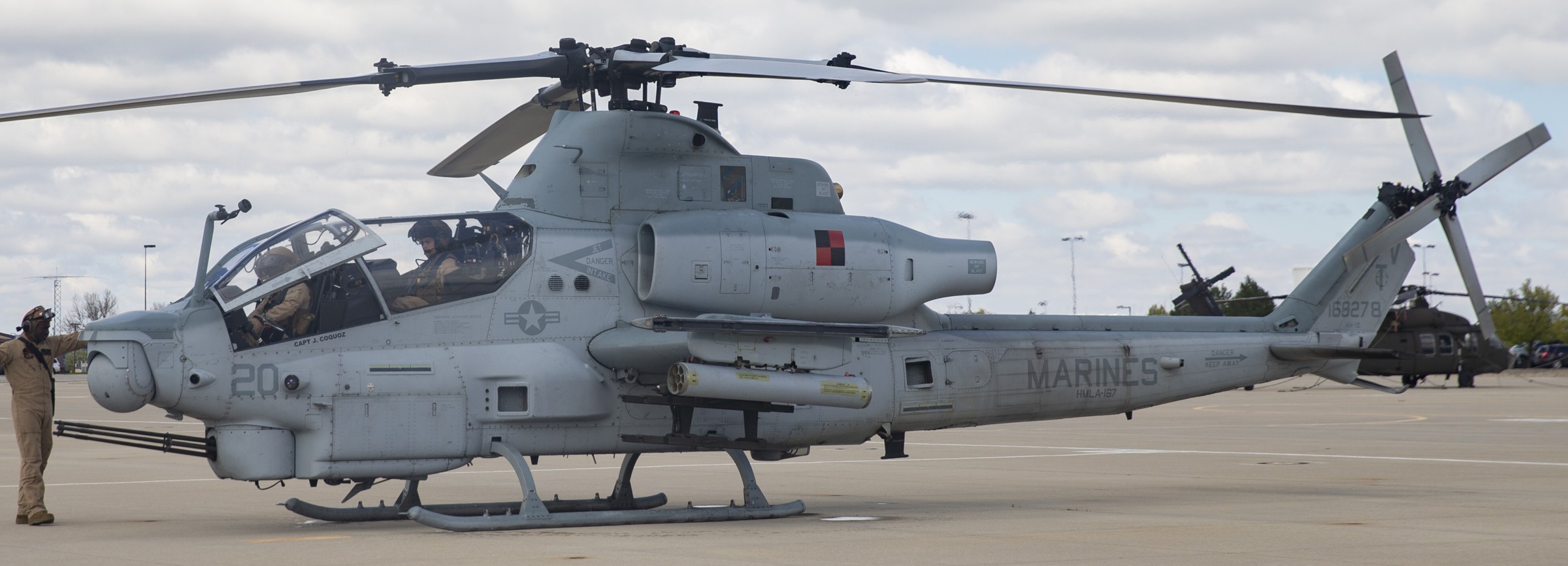 hmla-167 warriors marine light attack helicopter squadron ah-1z viper gowen field boise idaho 89 