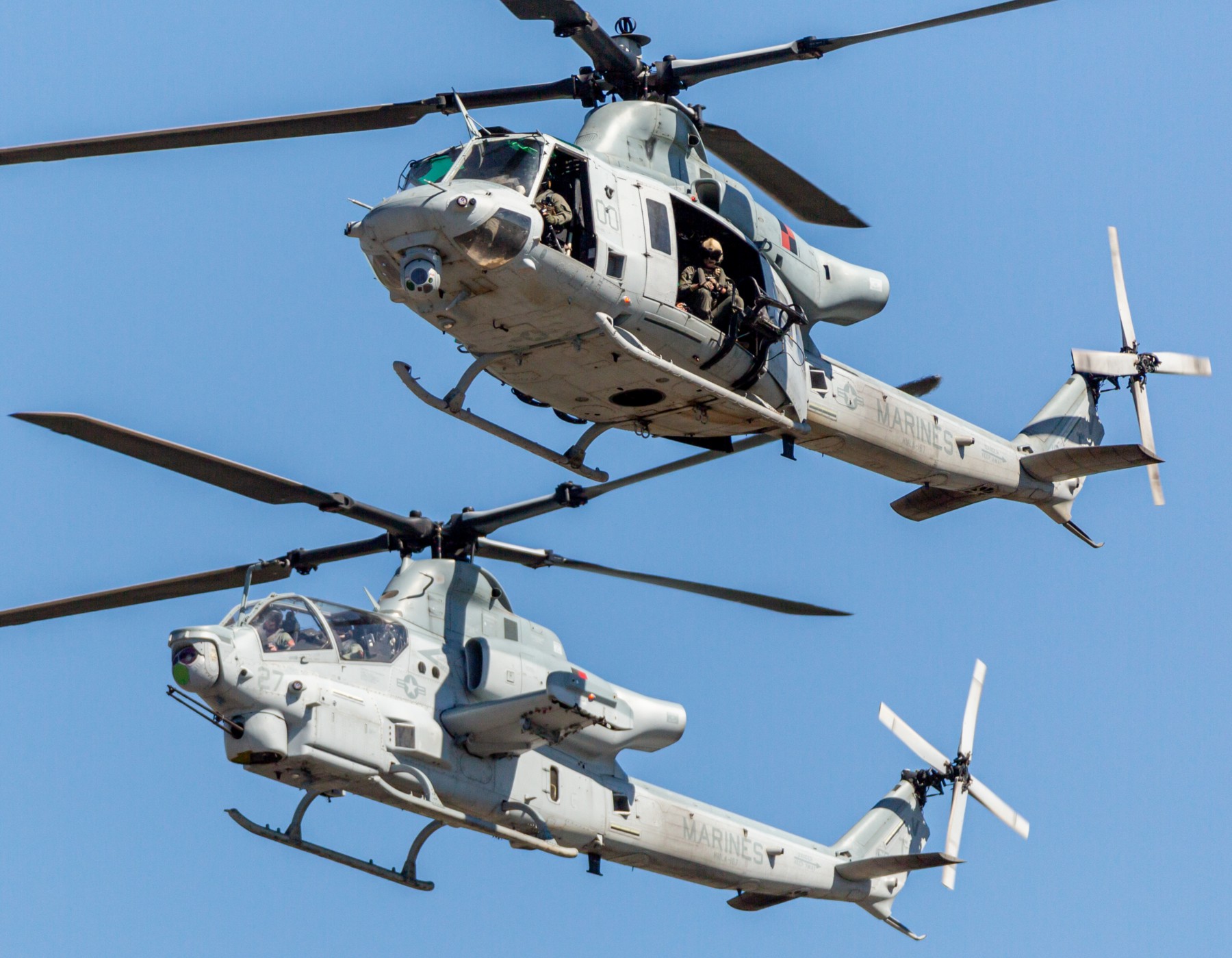 hmla-167 warriors marine light attack helicopter squadron ah-1z viper mcas cherry point air show 92