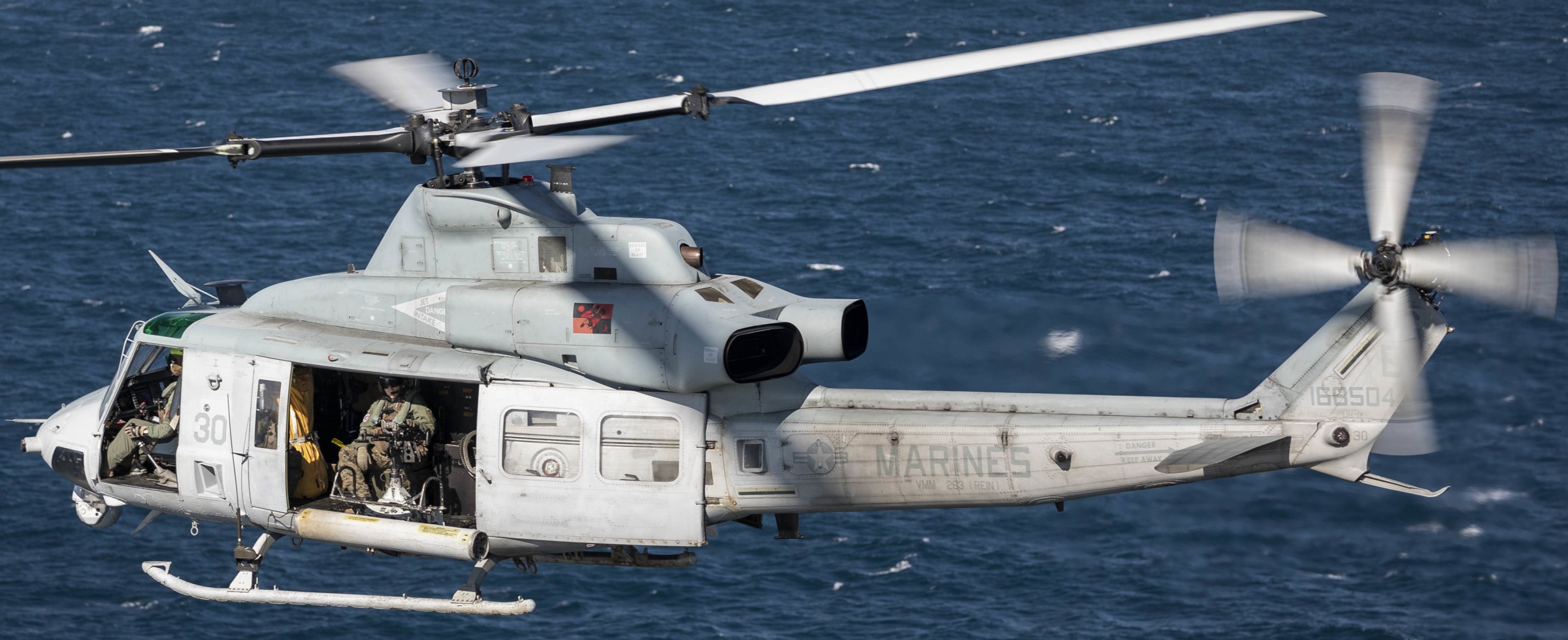 hmla-167 warriors marine light attack helicopter squadron uh-1y venom usmc lhd-3 uss kearsarge 96