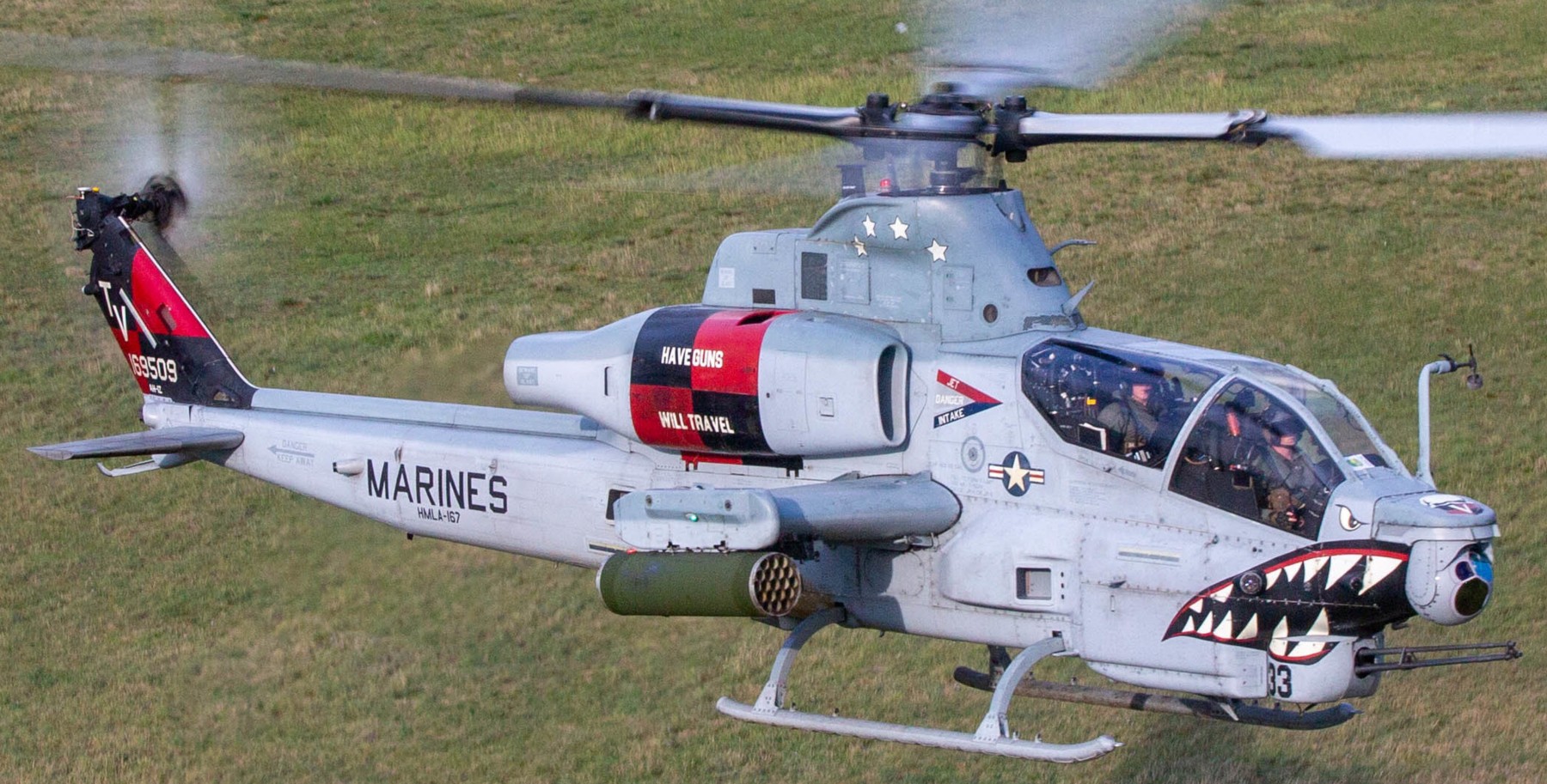 hmla-167 warriors marine light attack helicopter squadron ah-1z viper usmc 103