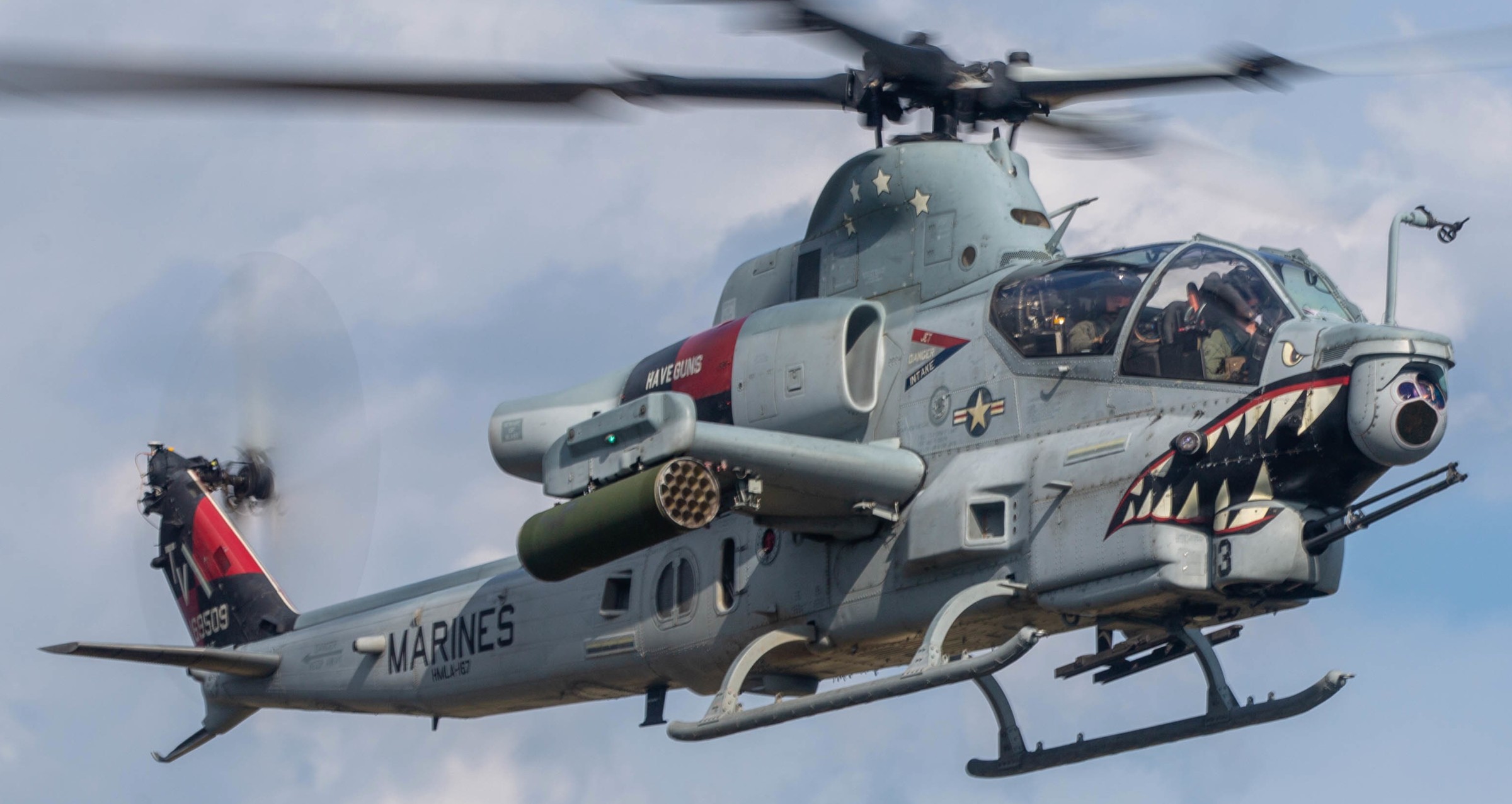 hmla-167 warriors marine light attack helicopter squadron ah-1z viper usmc alpena michigan 105