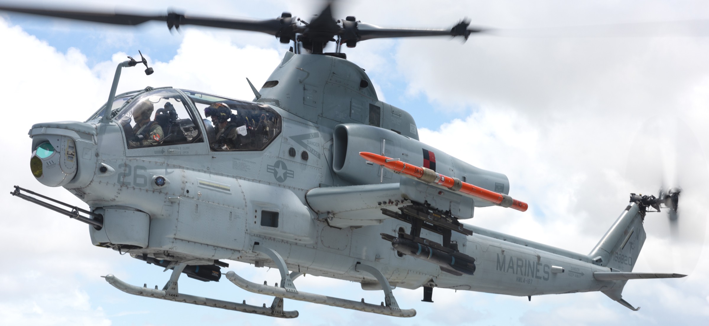 hmla-167 warriors marine light attack helicopter squadron ah-1z viper usmc andros island bahamas 113