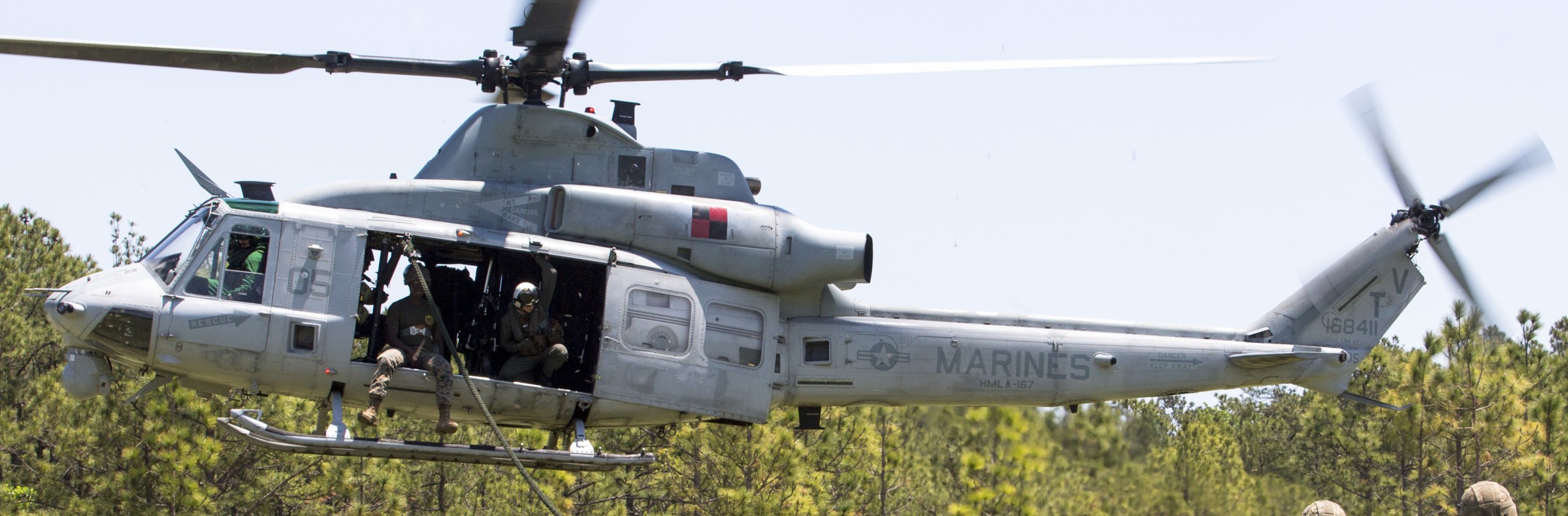 hmla-167 warriors marine light attack helicopter squadron uh-1y venom camp lejeune 120