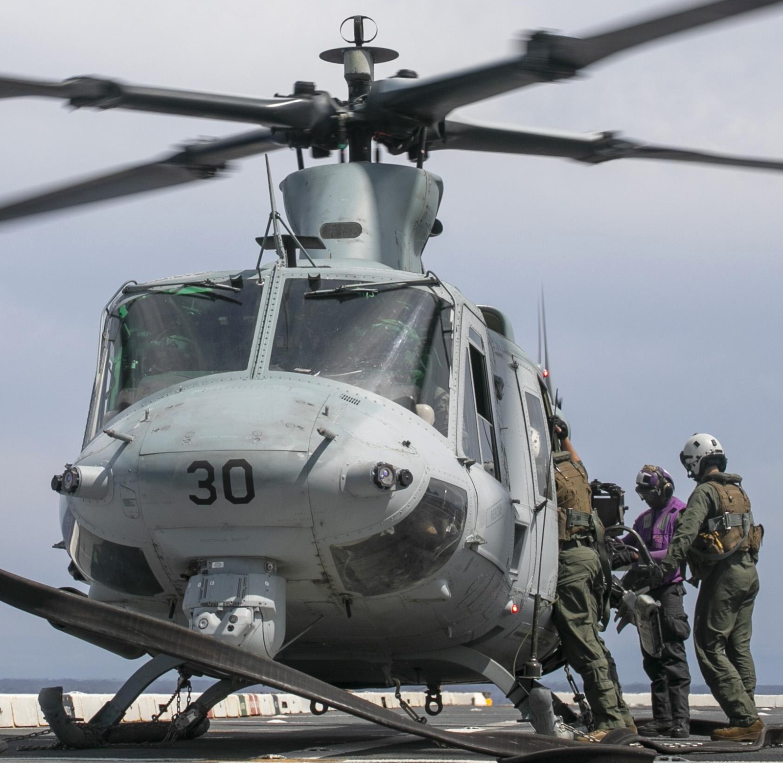 hmla-167 warriors marine light attack helicopter squadron uh-1y venom uss mesa verde 125