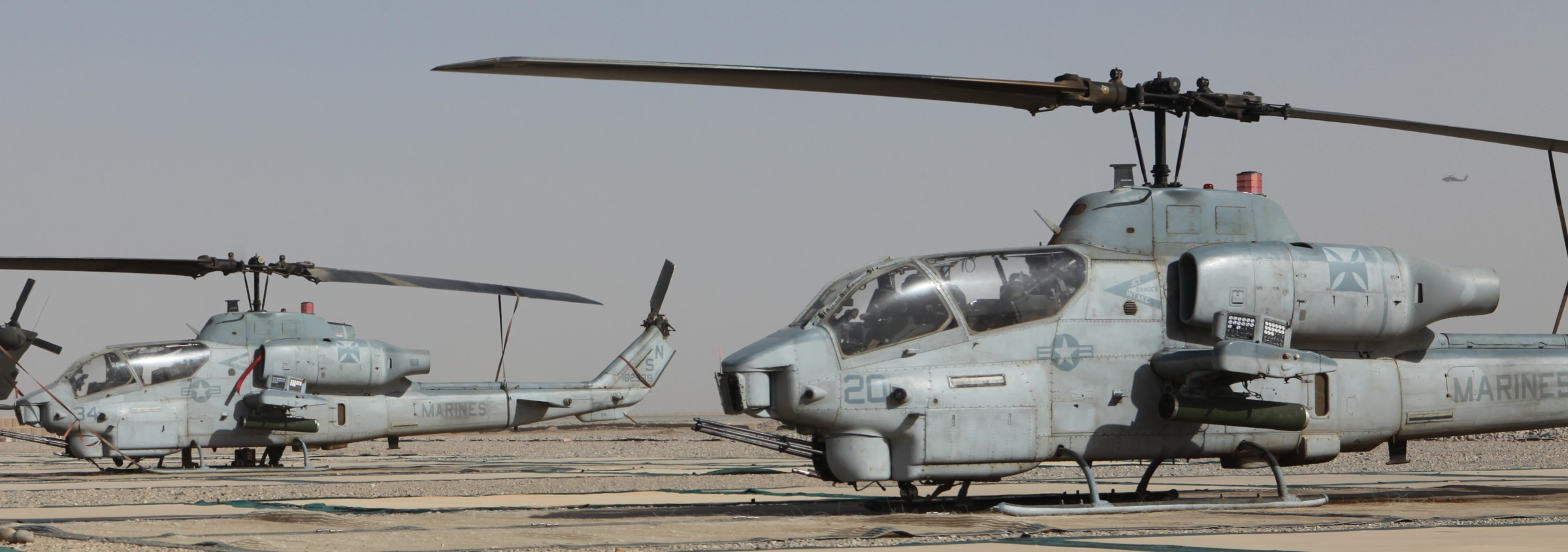 hmla-169 vipers marine light attack helicopter squadron ah-1w super cobra camp dwyer 2010