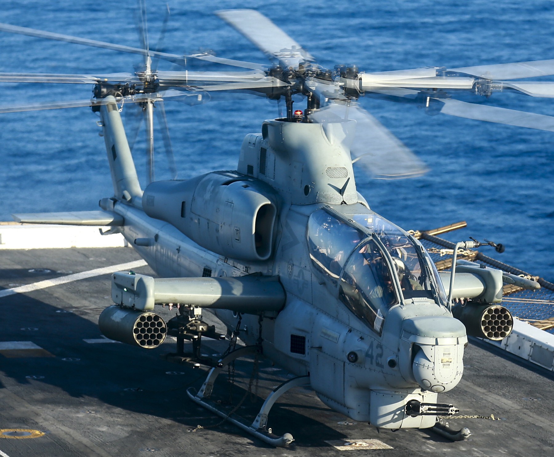 hmla-169 vipers marine light attack helicopter squadron ah-1z viper 35