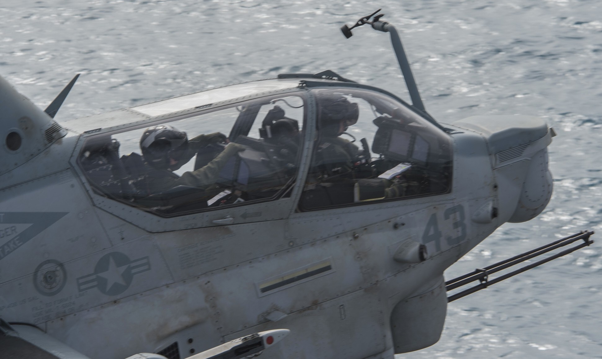 hmla-169 vipers marine light attack helicopter squadron ah-1z viper cockpit view 41