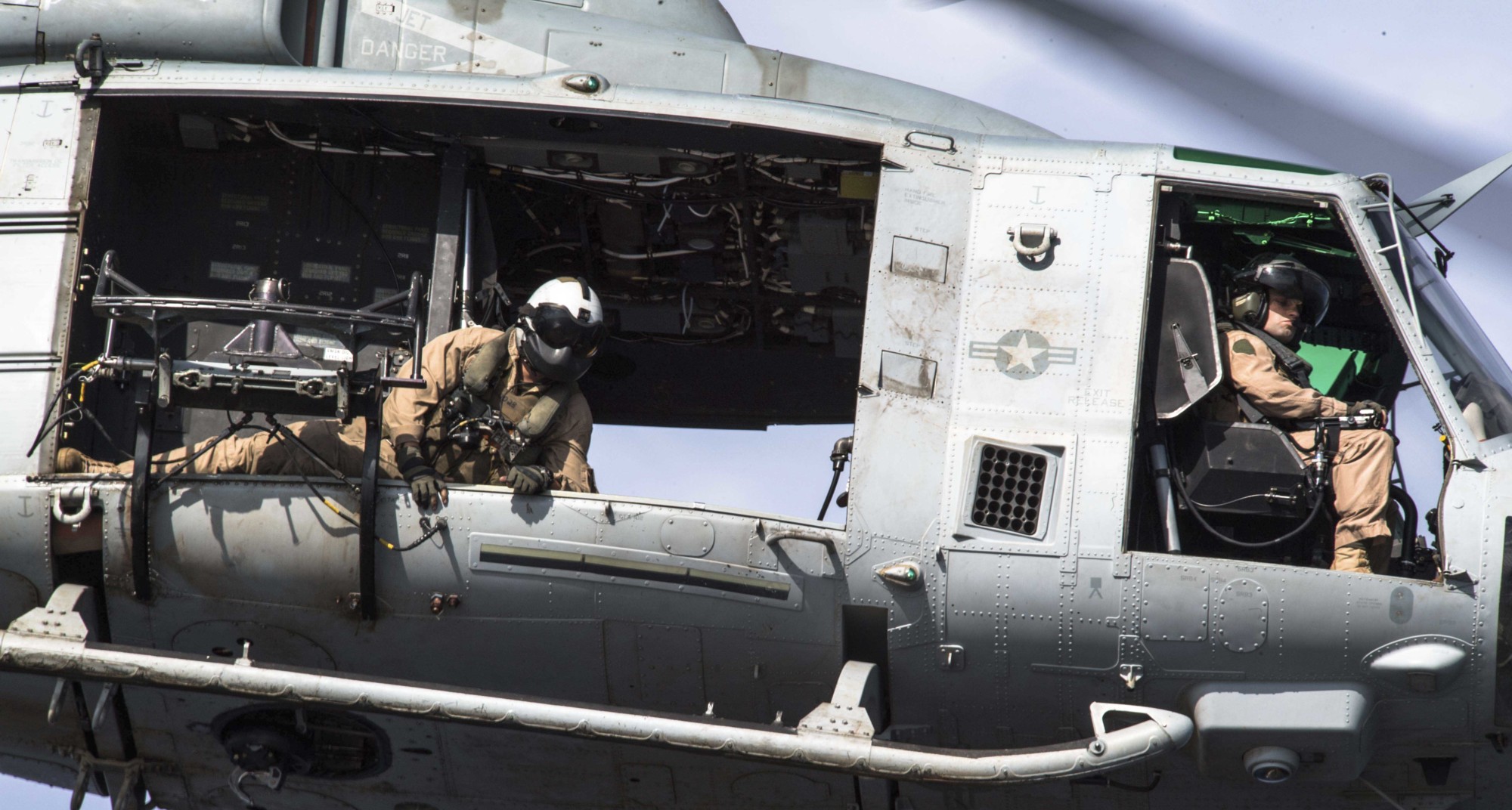 hmla-169 vipers marine light attack helicopter squadron uh-1y venom 44