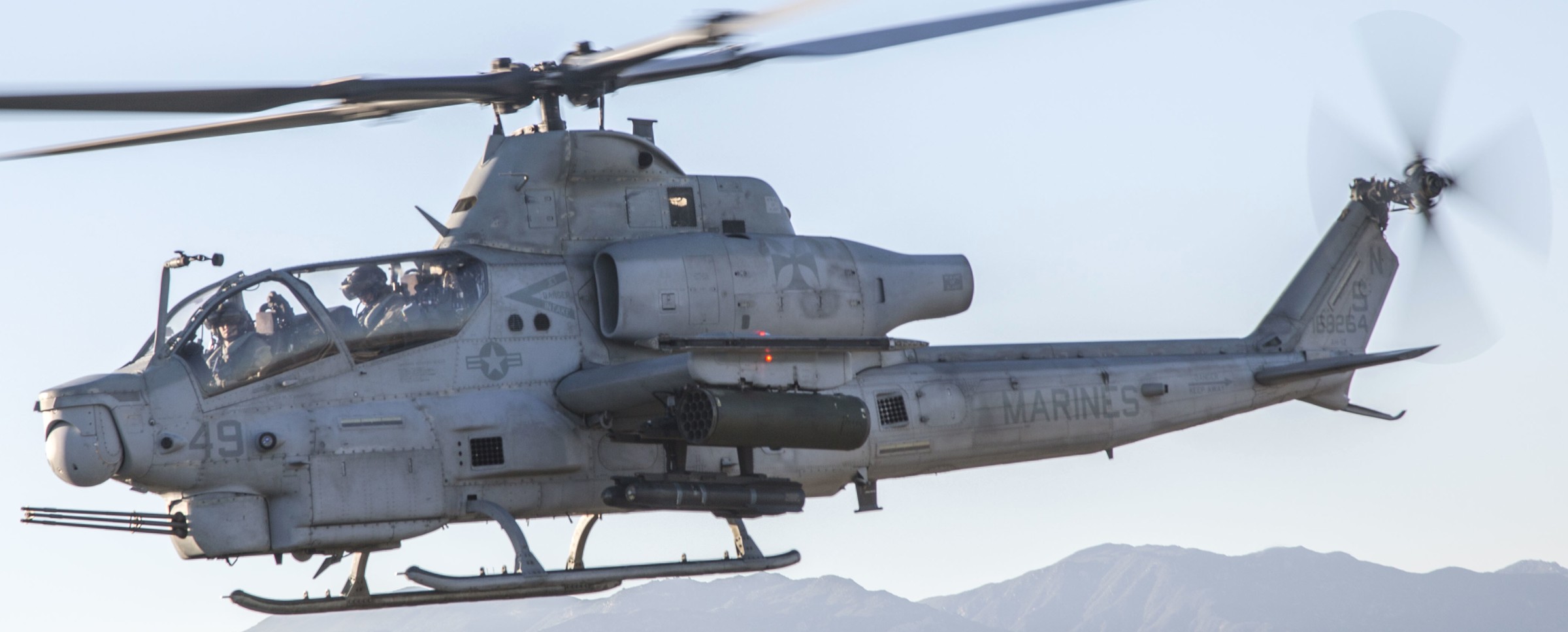 hmla-169 vipers marine light attack helicopter squadron ah-1z viper camp pendleton 52