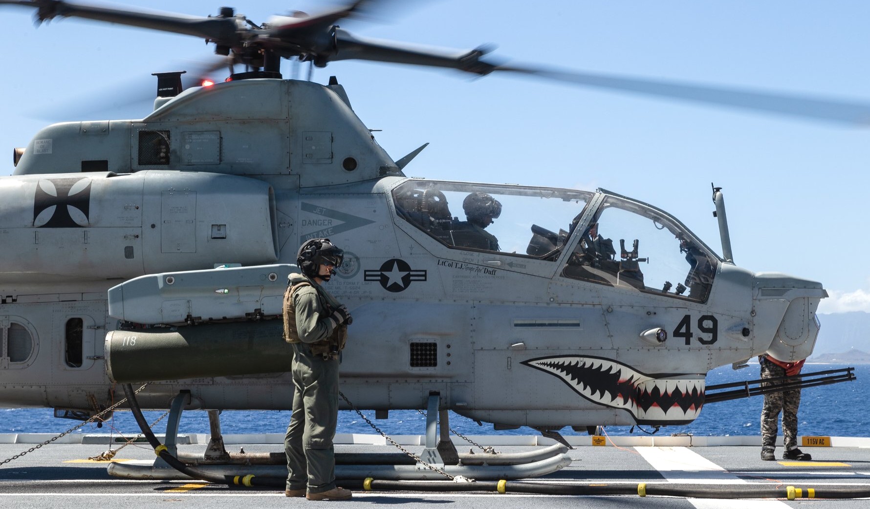 hmla-169 vipers marine light attack helicopter squadron ah-1z viper rimpac uss essex 2022 76