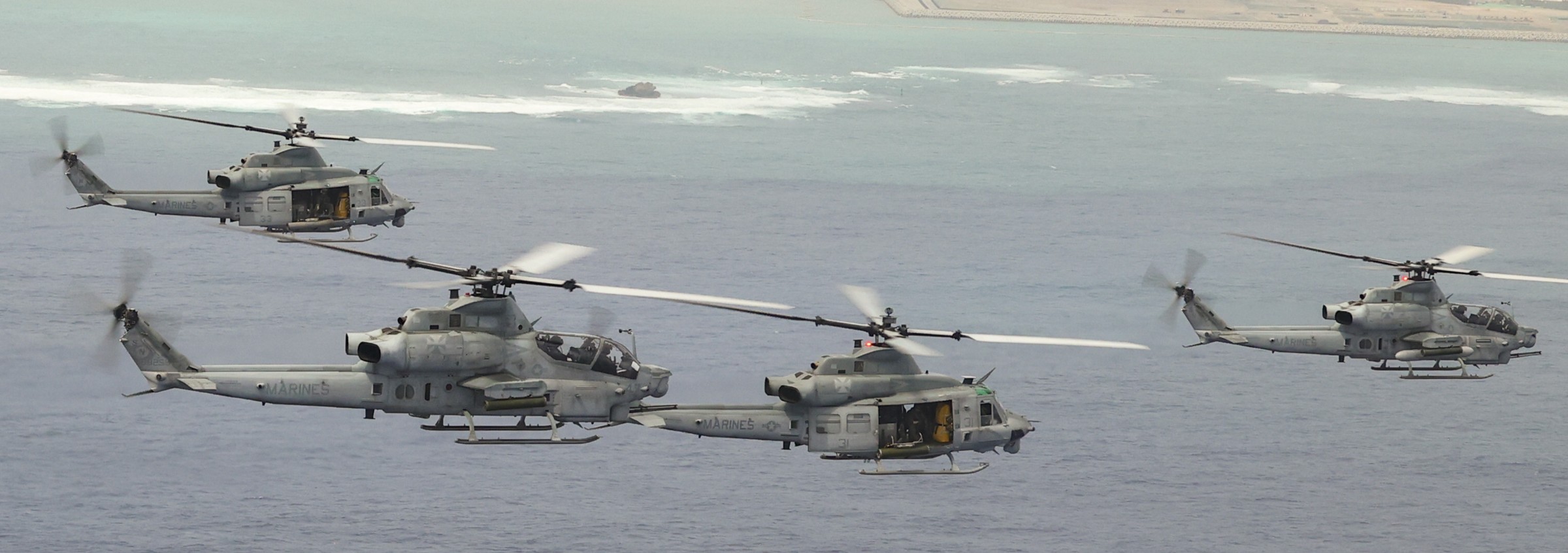 hmla-169 vipers marine light attack helicopter squadron ah-1z viper 97