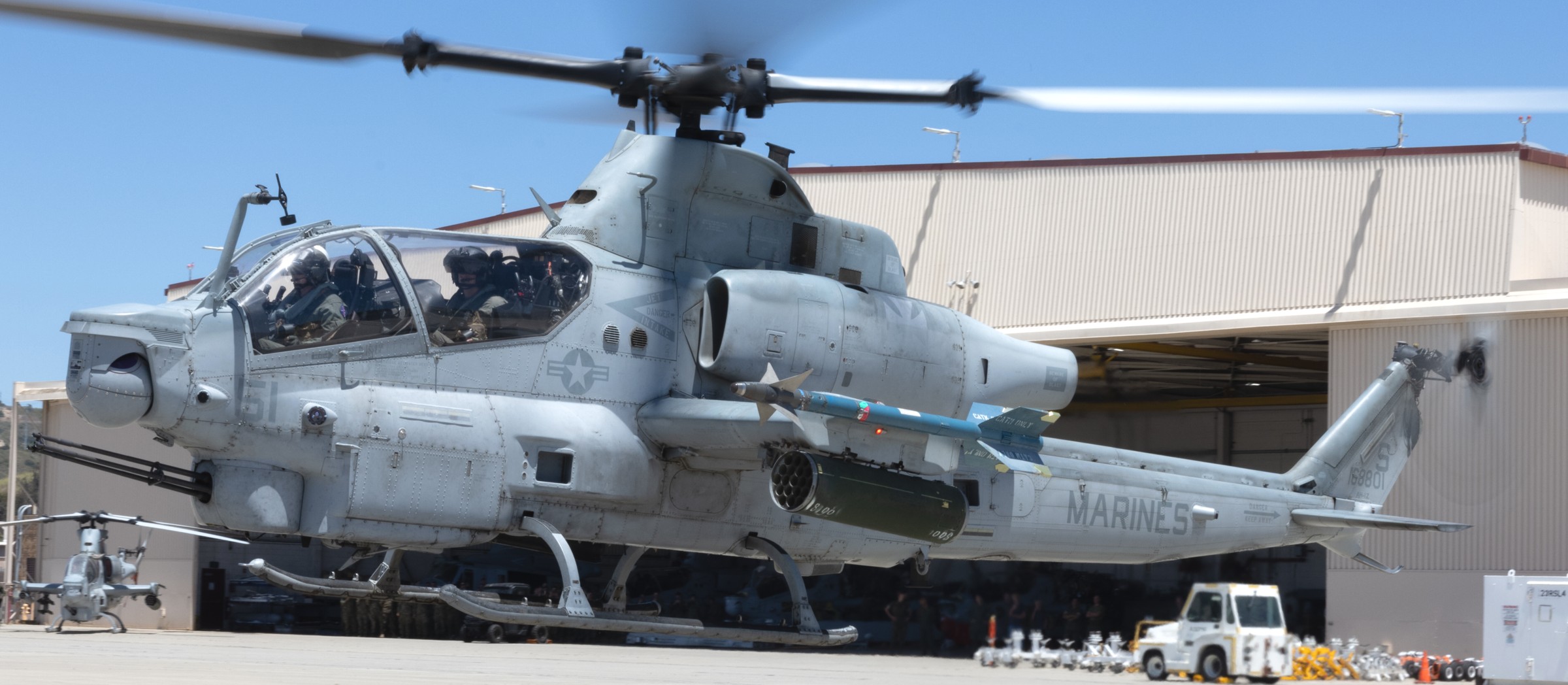 hmla-169 vipers marine light attack helicopter squadron ah-1z viper camp pendleton 104