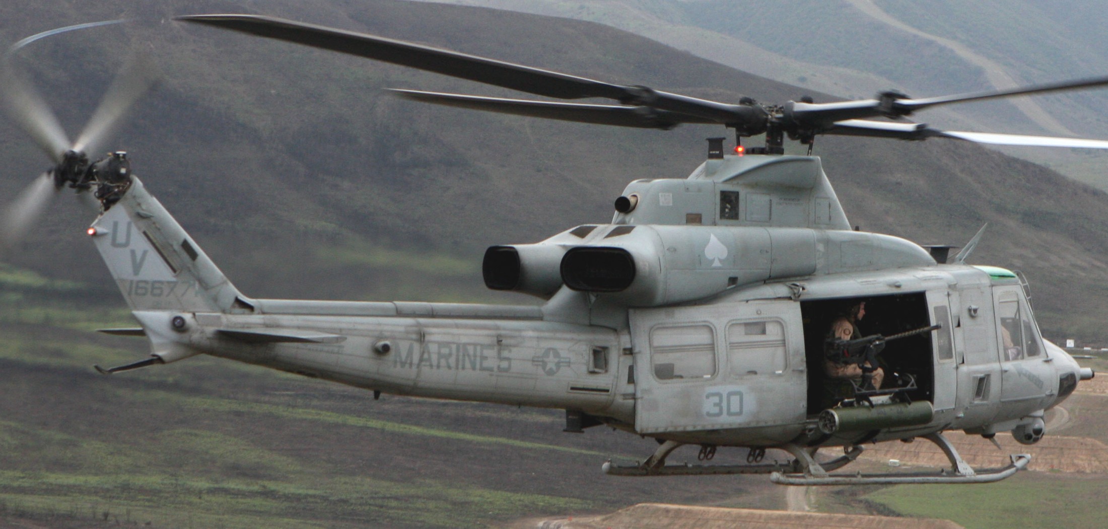 hmla-267 stingers marine light attack helicopter squadron uh-1y venom 10