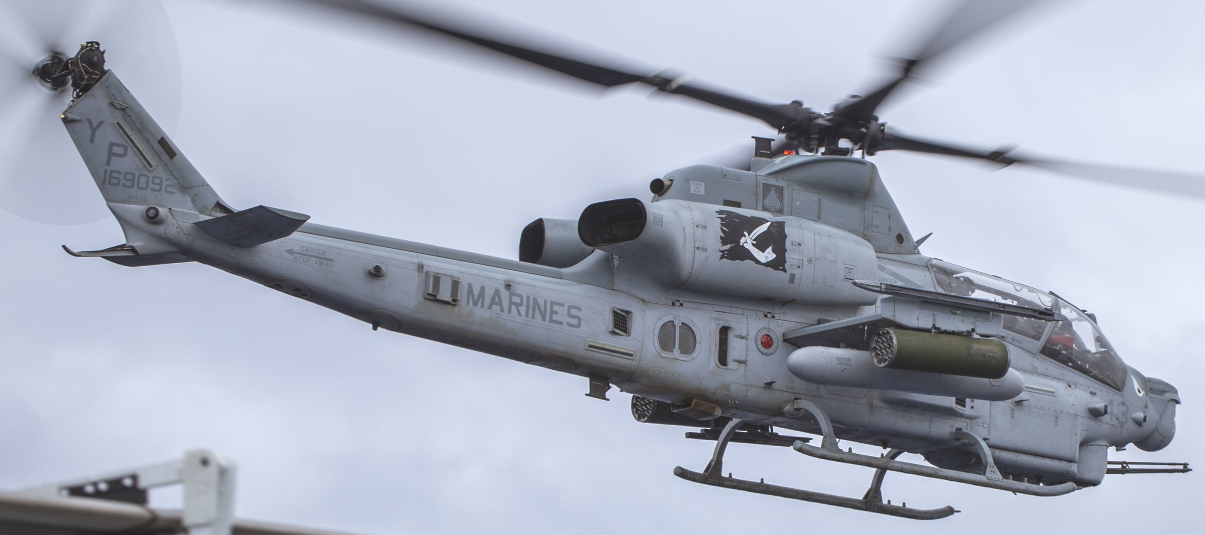 hmla-267 stingers marine light attack helicopter squadron ah-1z viper 57