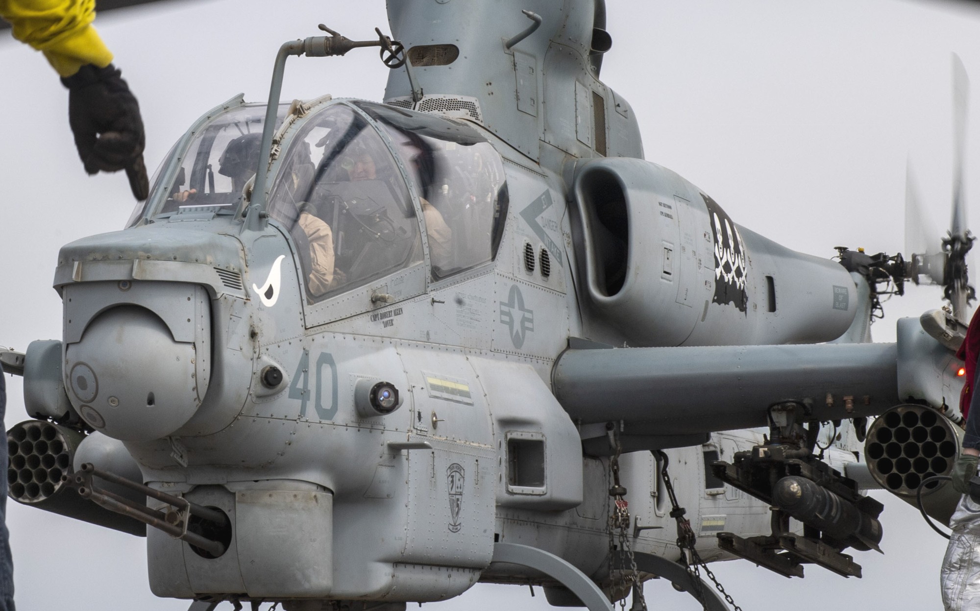 hmla-267 stingers marine light attack helicopter squadron ah-1z viper 64