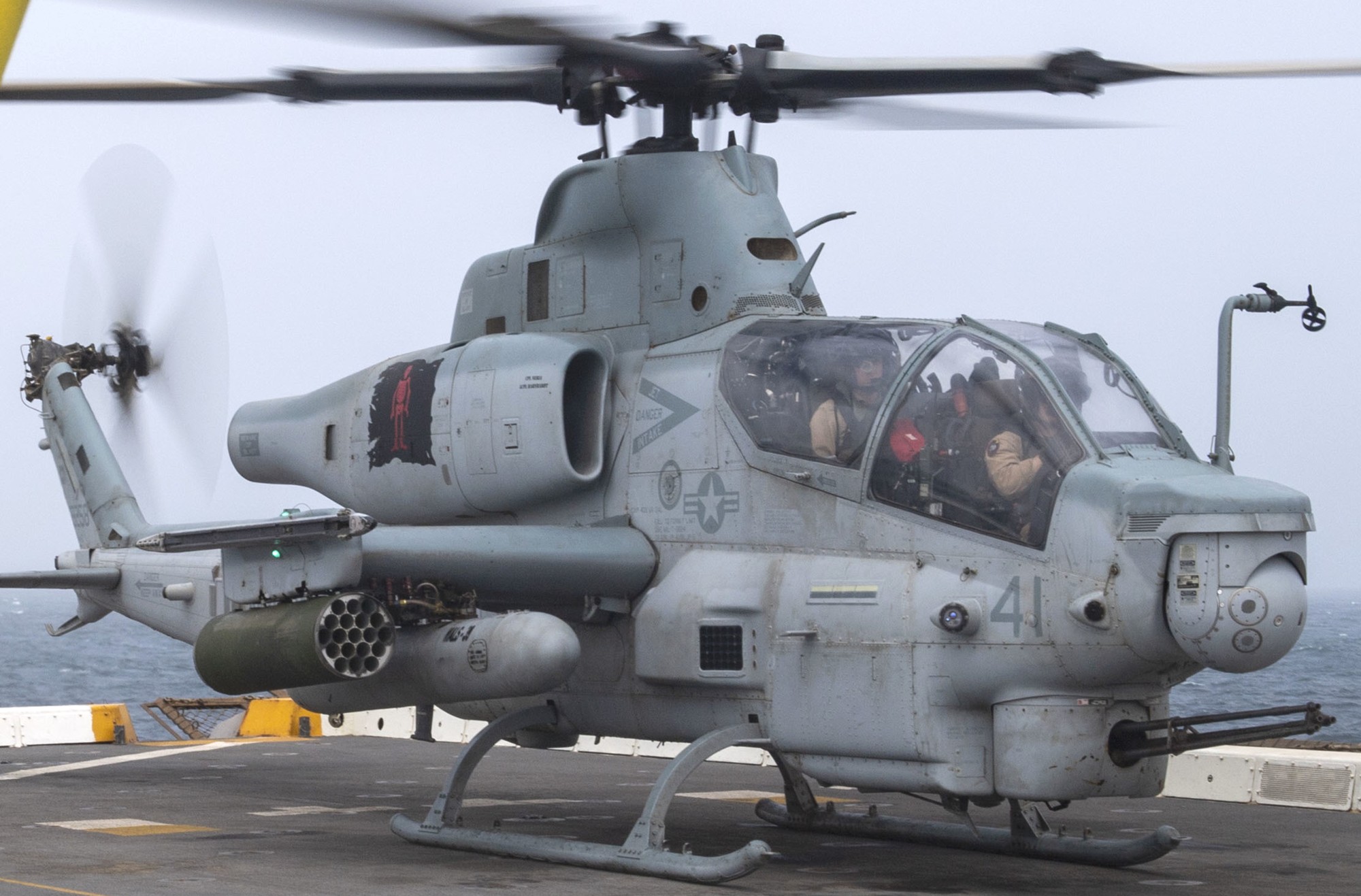 hmla-267 stingers marine light attack helicopter squadron ah-1z viper 74