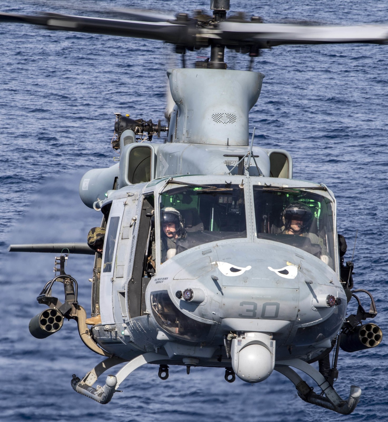 hmla-267 stingers marine light attack helicopter squadron uh-1y venom lpd-26 uss john murtha 82