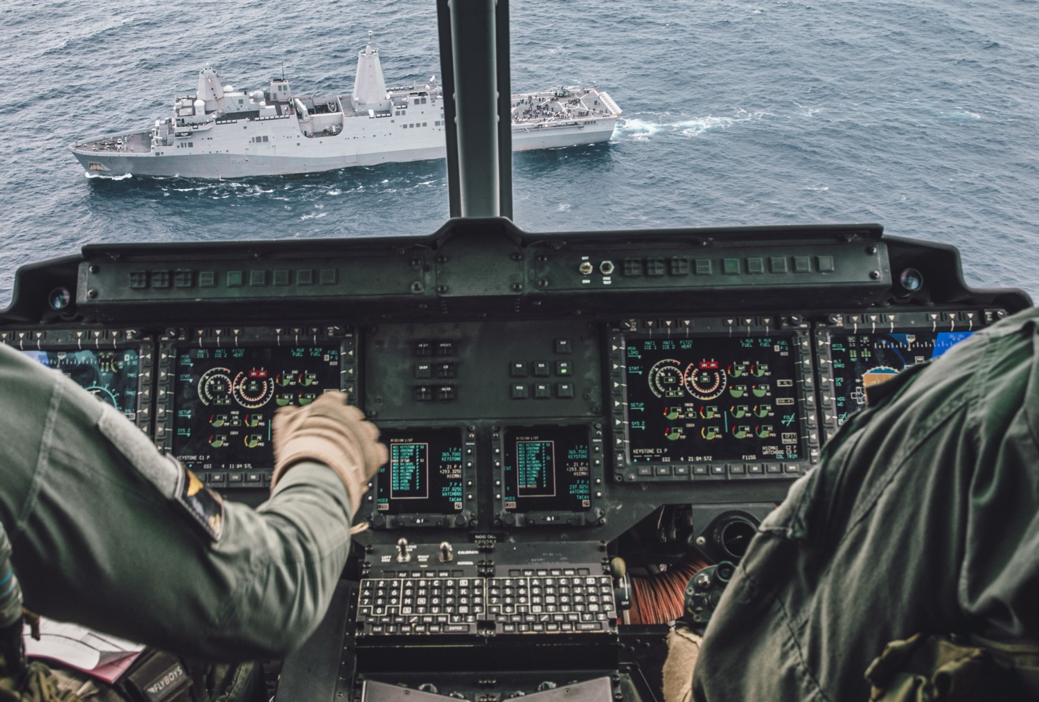 hmla-267 stingers marine light attack helicopter squadron uh-1y venom cockpit view 86