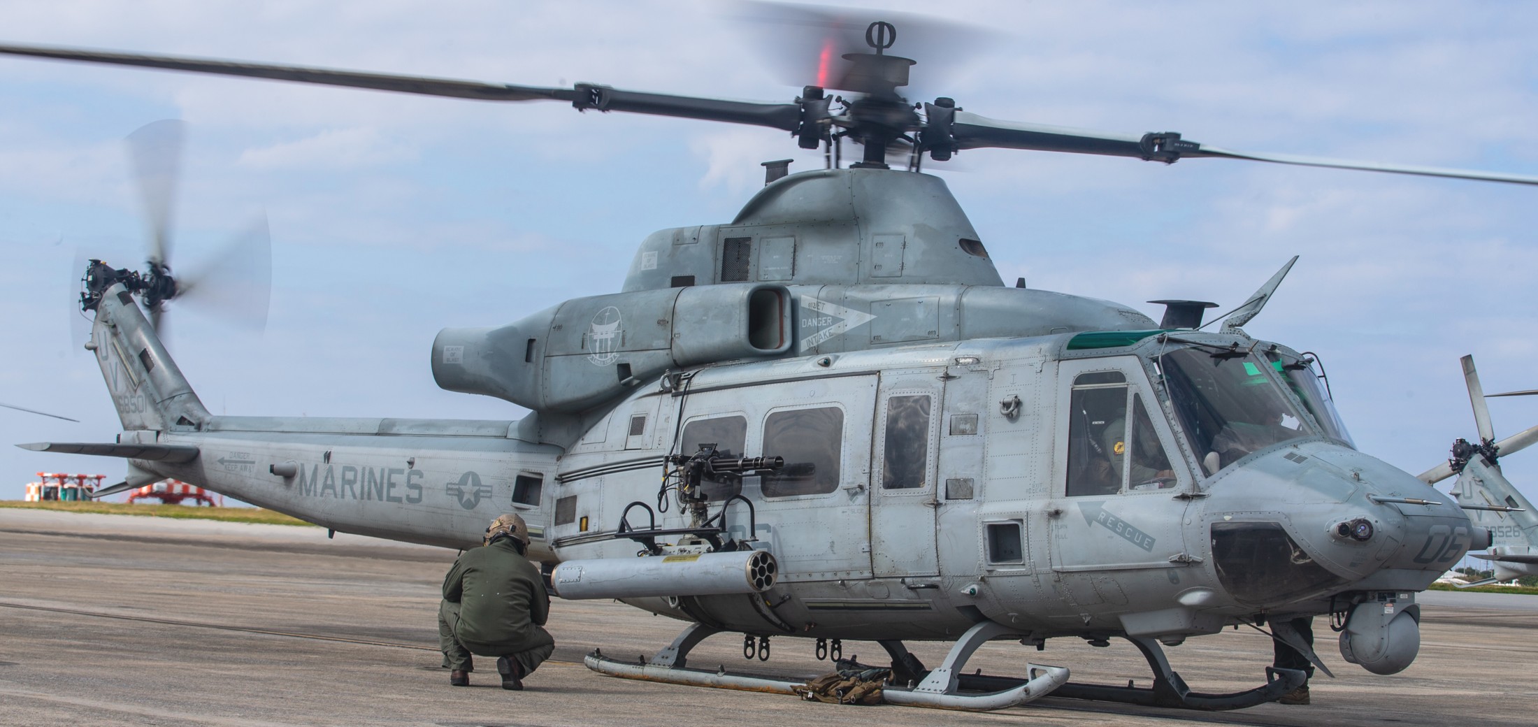 hmla-267 stingers marine light attack helicopter squadron uh-1y venom mcas futenma okinawa japan 91