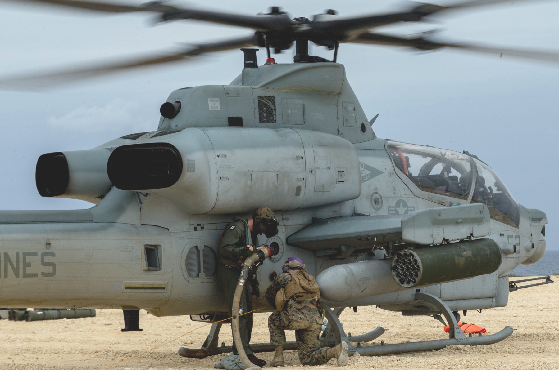 hmla-267 stingers marine light attack helicopter squadron ah-1z viper ie shima okinawa japan 100