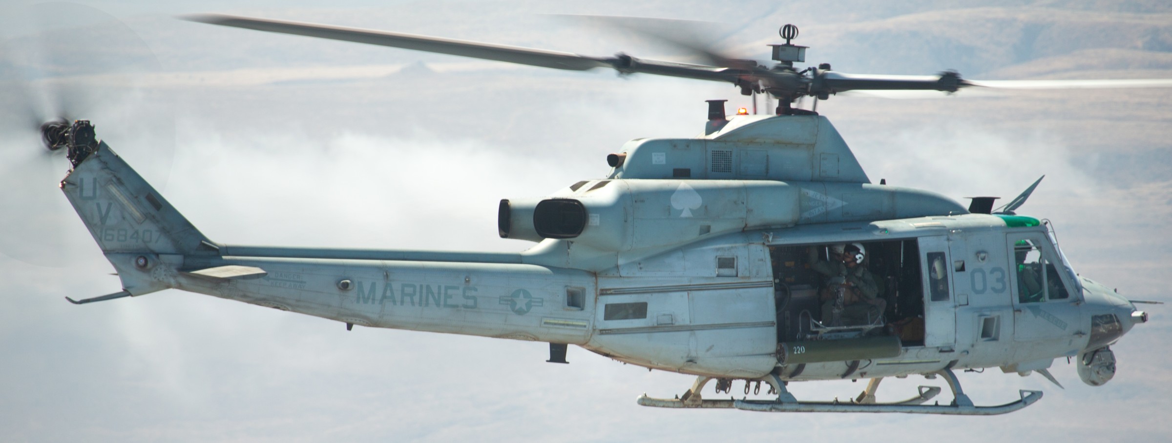 hmla-267 stingers marine light attack helicopter squadron uh-1y venom 104