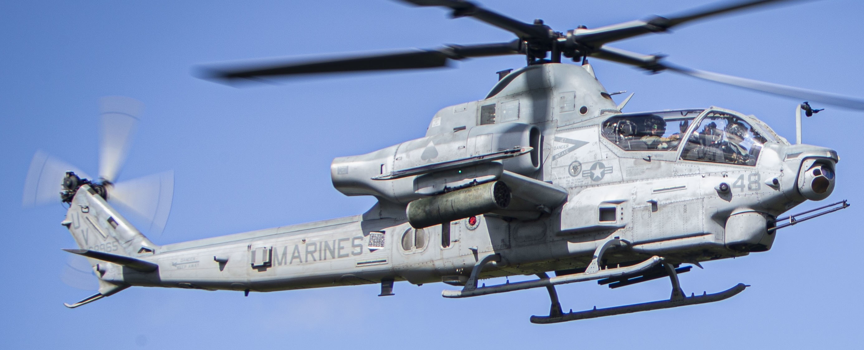 hmla-267 stingers marine light attack helicopter squadron ah-1z viper mcas camp pendleton 121