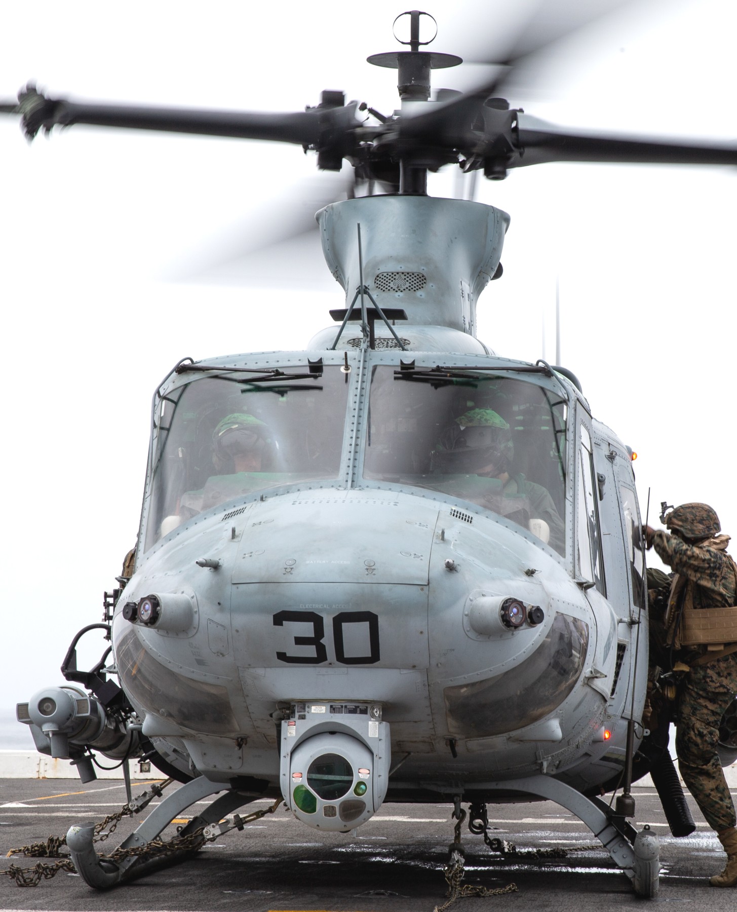 hmla-267 stingers marine light attack helicopter squadron uh-1y venom 126