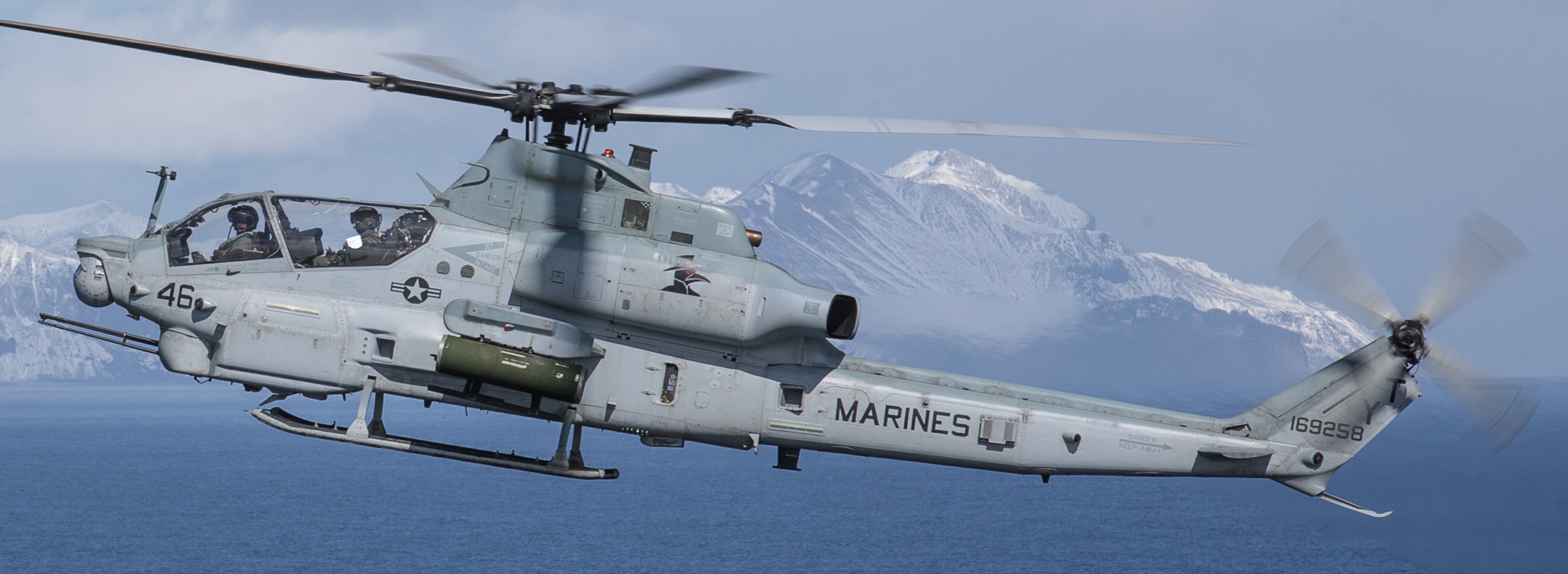 hmla-267 stingers marine light attack helicopter squadron ah-1z viper 147