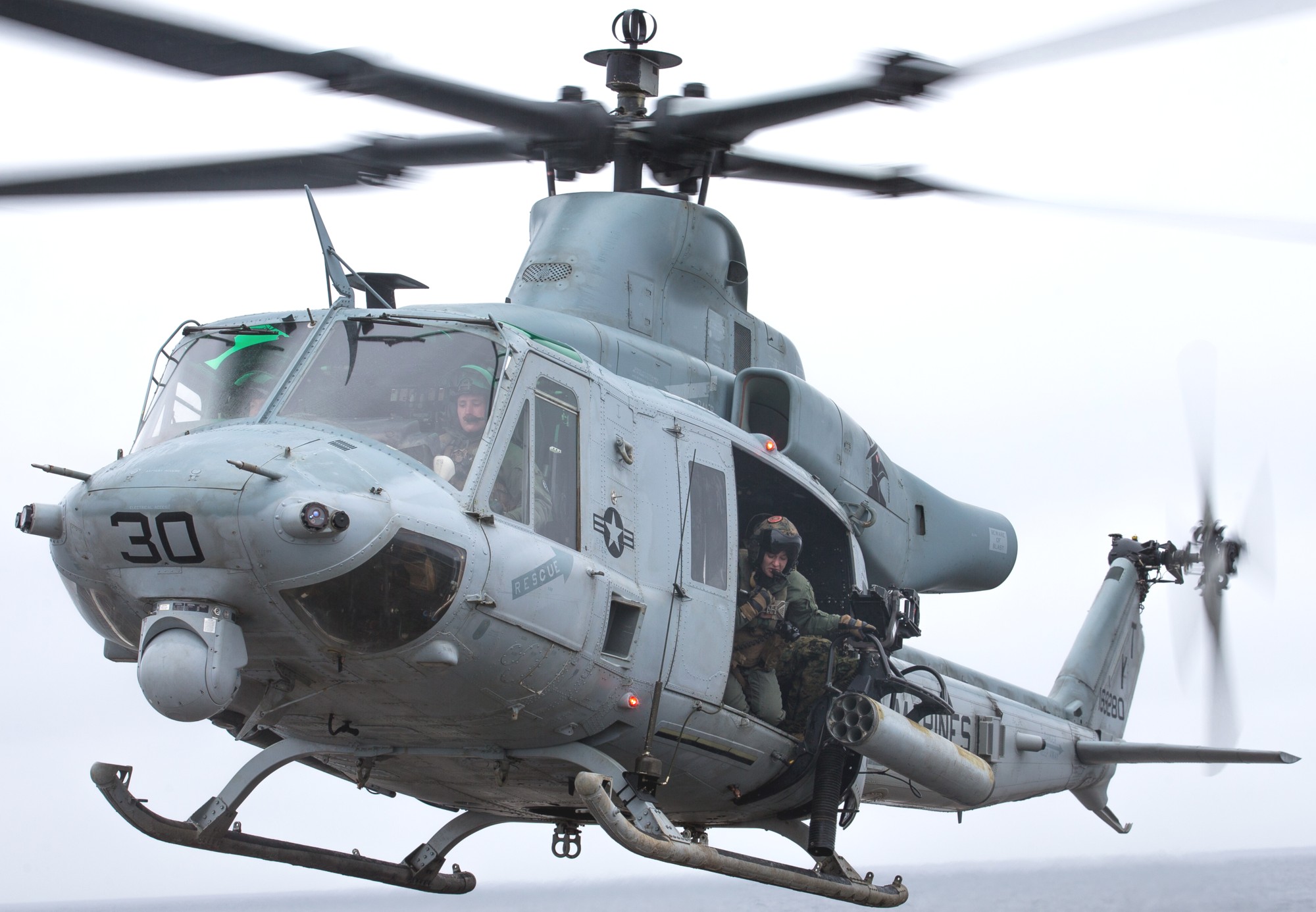 hmla-267 stingers marine light attack helicopter squadron uh-1y venom uss somerset 148