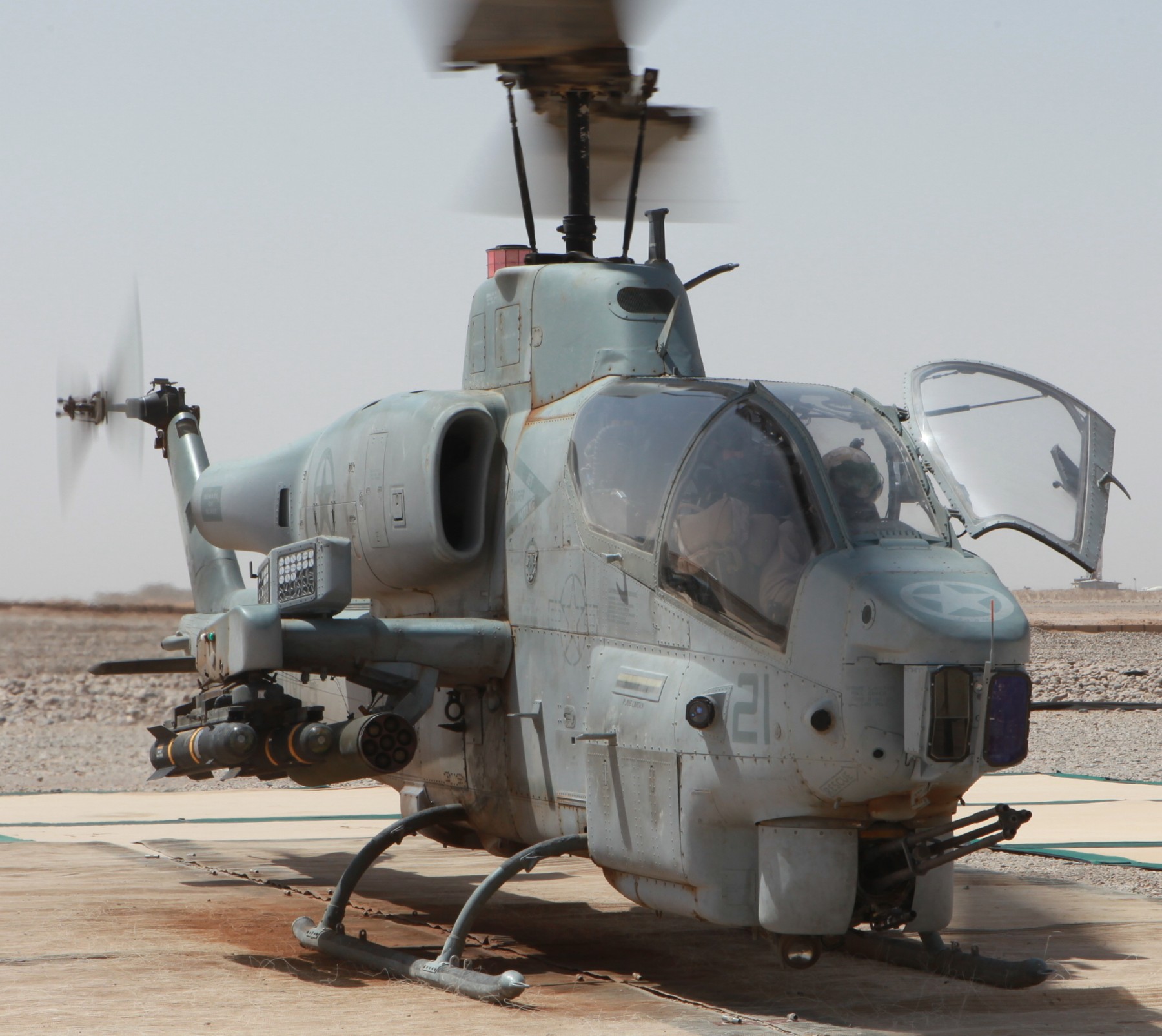 hmla-269 gunrunners marine light attack helicopter squadron ah-1w super cobra camp dwyer afghanistan 31