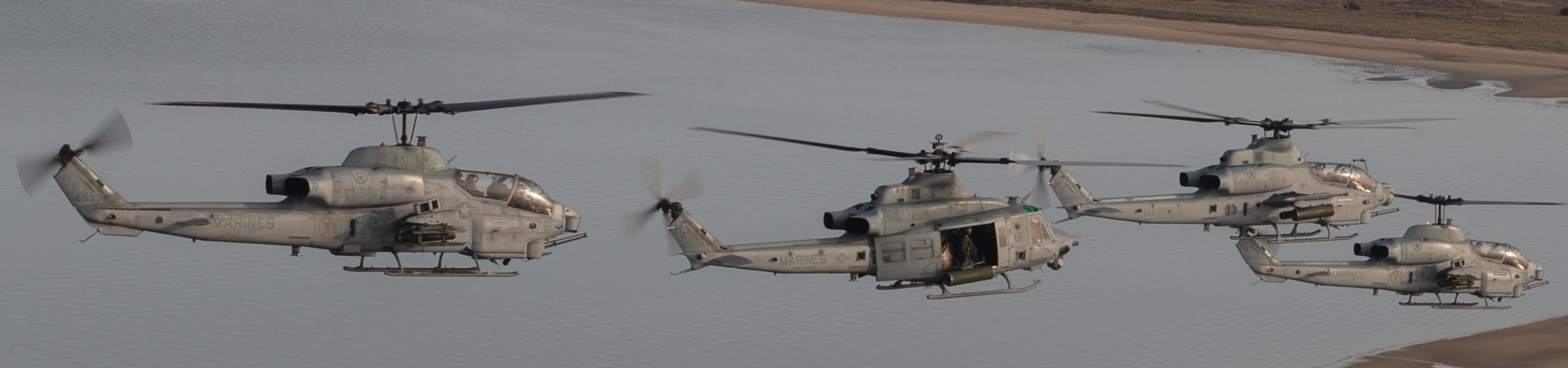 hmla-269 gunrunners marine light attack helicopter squadron ah-1w super cobra 98