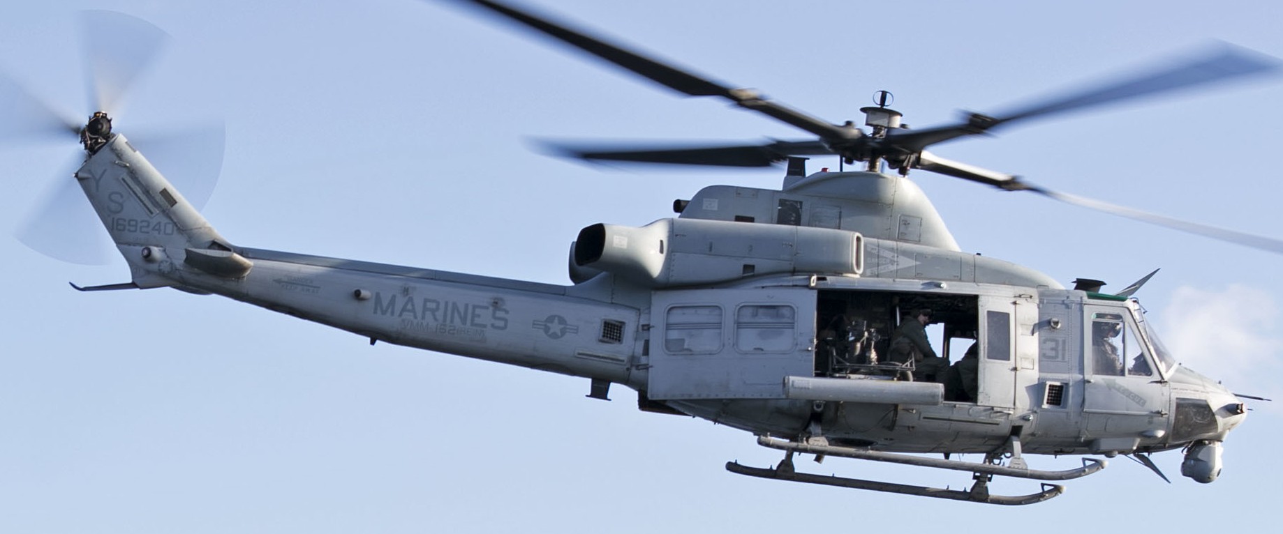 hmla-269 gunrunners marine light attack helicopter squadron uh-1y venom lpd-17 uss san antonio 102