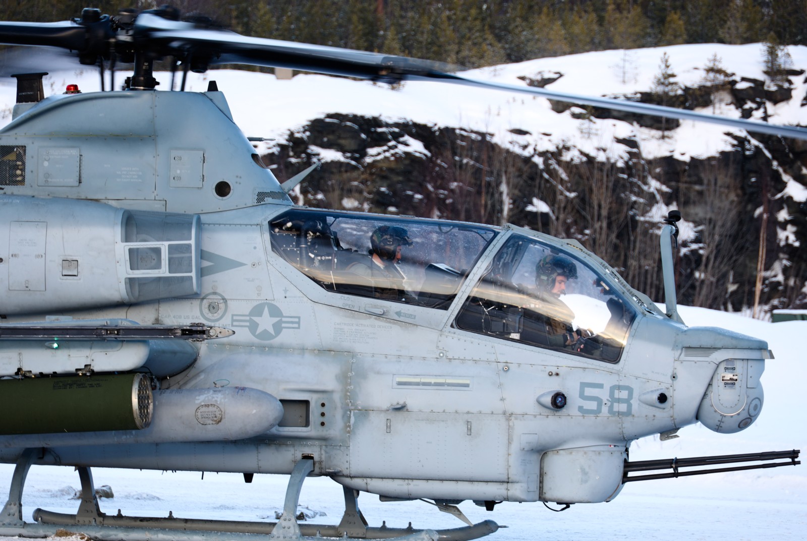 hmla-269 gunrunners marine light attack helicopter squadron ah-1z viper nato cold response norway 2022 126