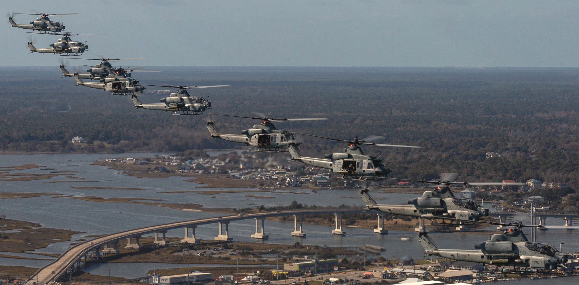 hmla-269 gunrunners marine light attack helicopter squadron final flight north carolina deactivation 130