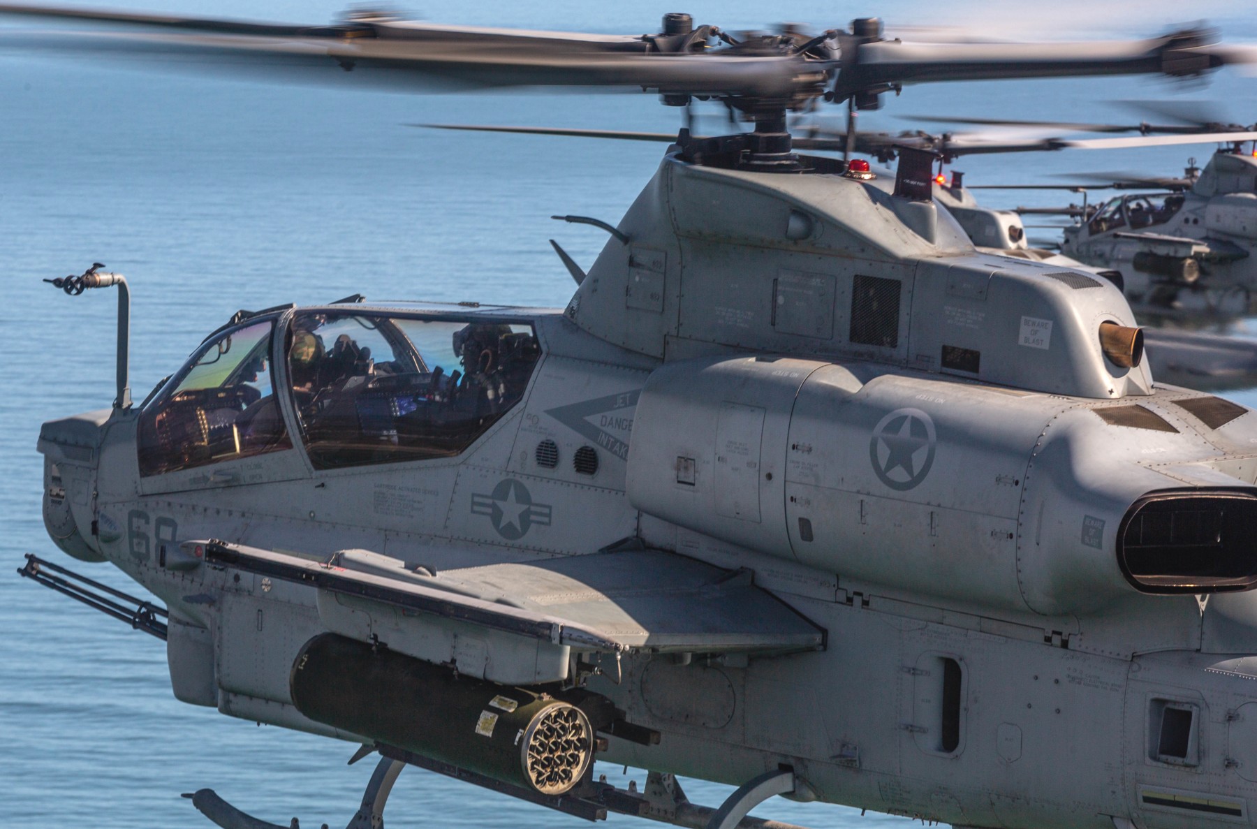 hmla-269 gunrunners marine light attack helicopter squadron ah-1z viper mcas new river 132