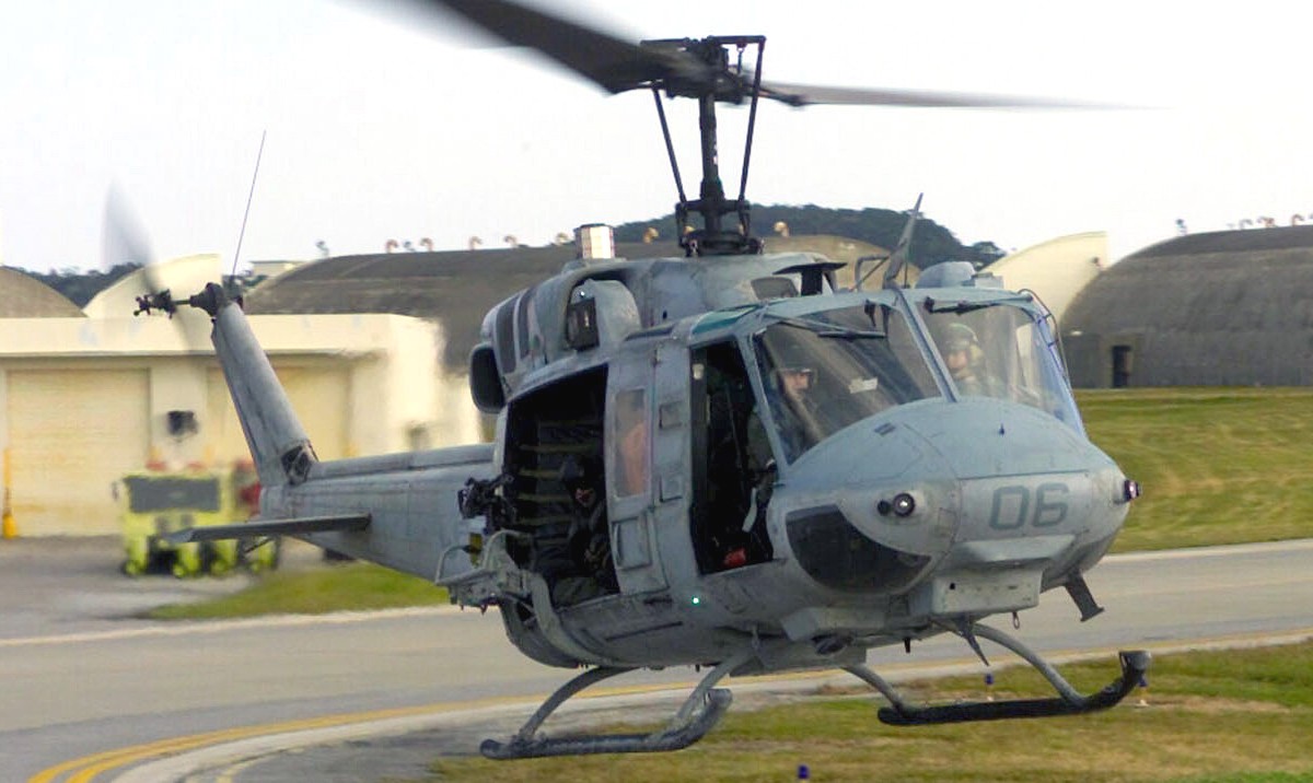 hmla-367 scarface marine light attack helicopter squadron uh-1n twin huey okinawa 2003