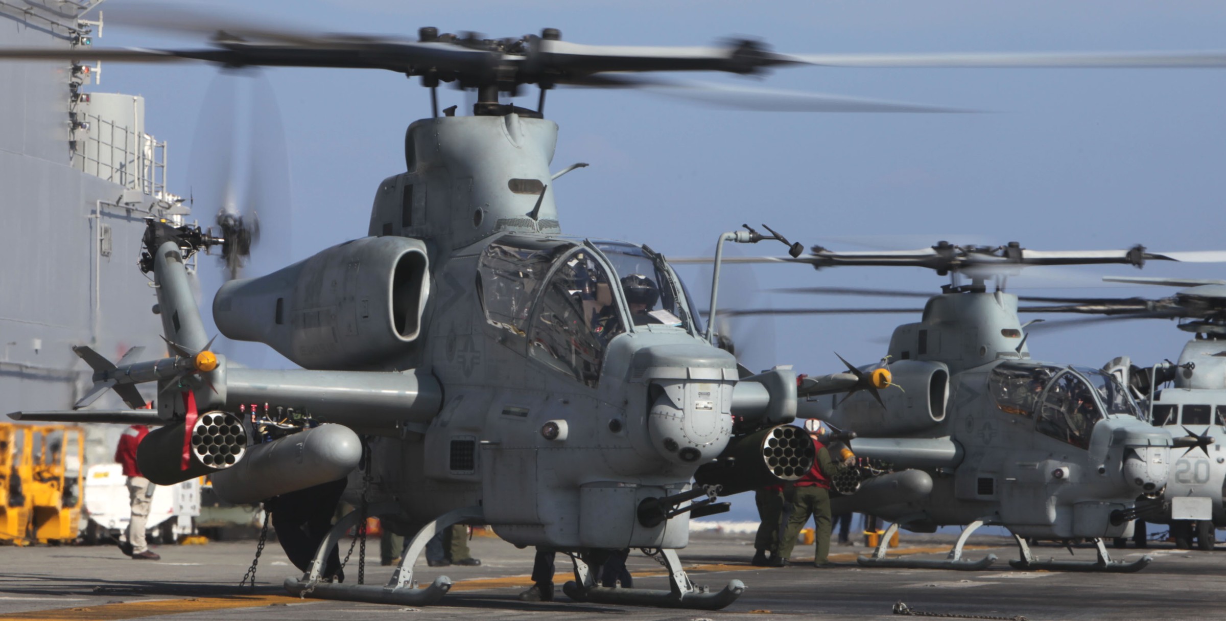 hmla-367 scarface marine light attack helicopter squadron ah-1z viper 30