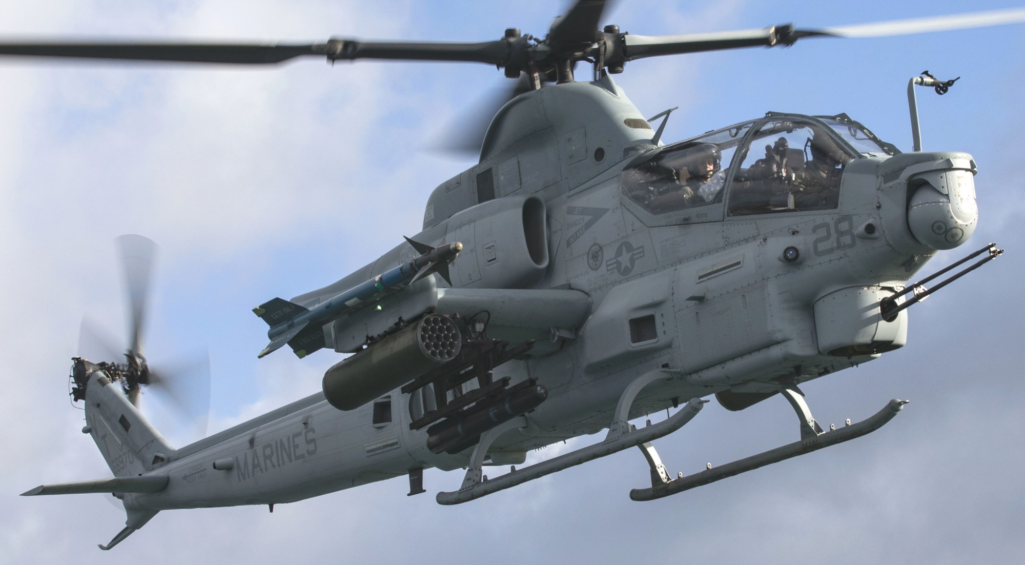 hmla-367 scarface marine light attack helicopter squadron ah-1z viper 75