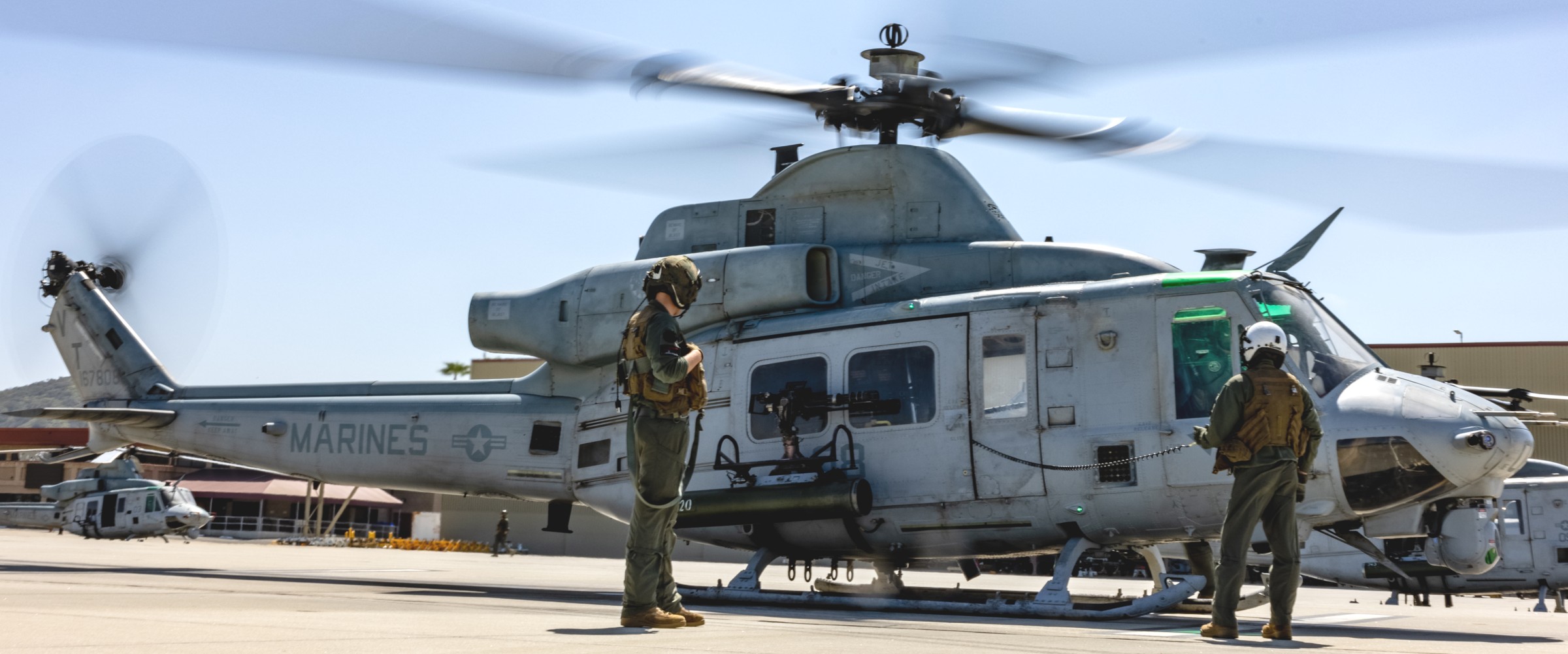 hmla-367 scarface marine light attack helicopter squadron uh-1y venom 112