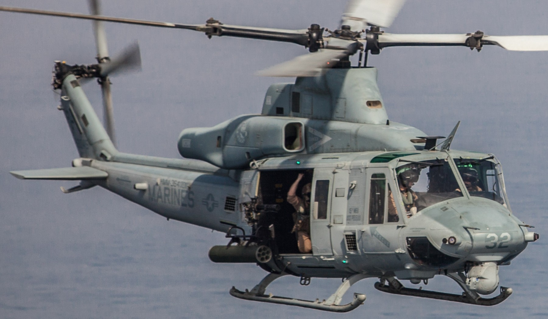 hmla-369 gunfighters marine light attack helicopter squadron uh-1y venom lha-5 uss peleliu 23