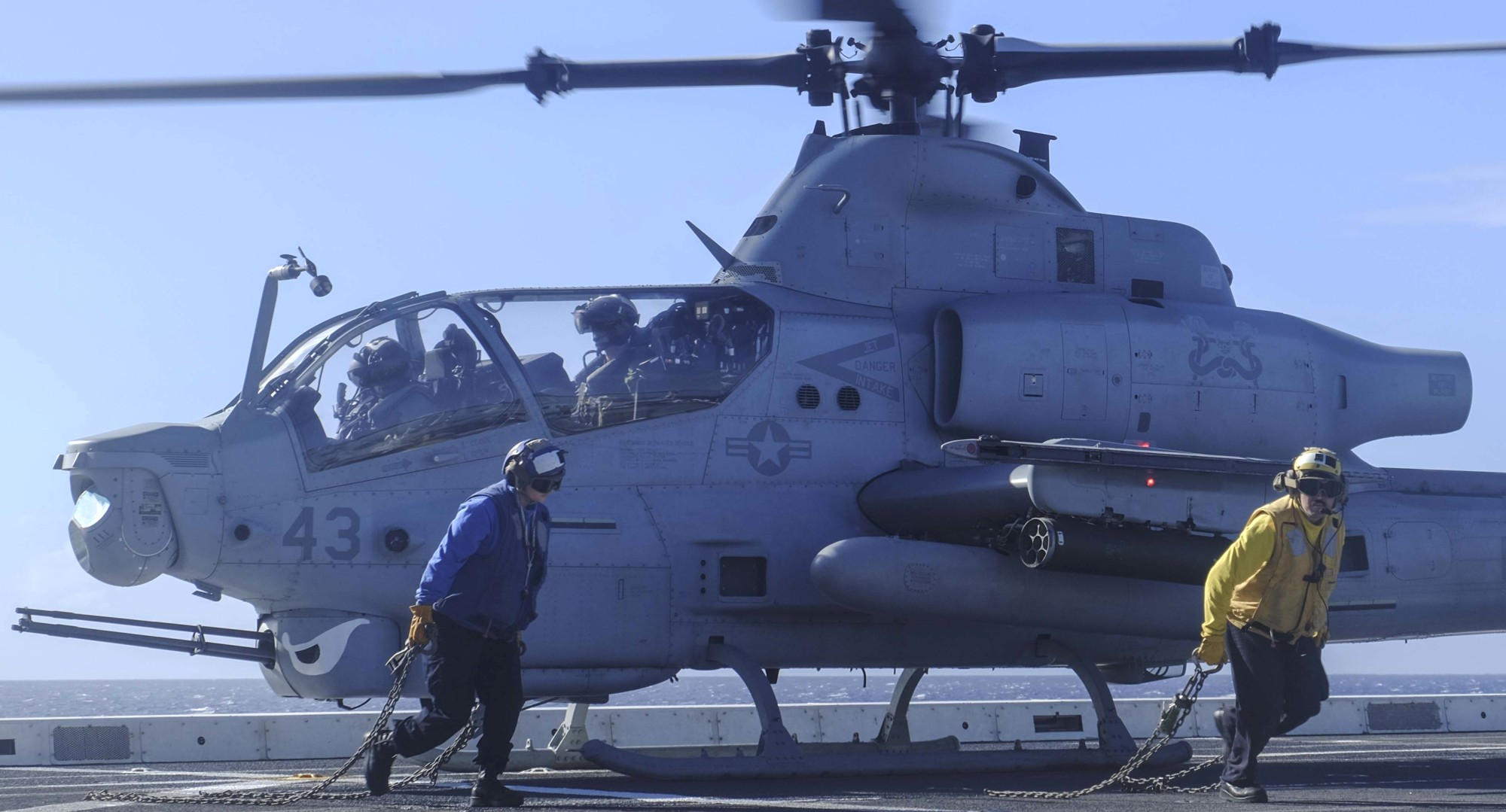 hmla-369 gunfighters marine light attack helicopter squadron ah-1z viper 31