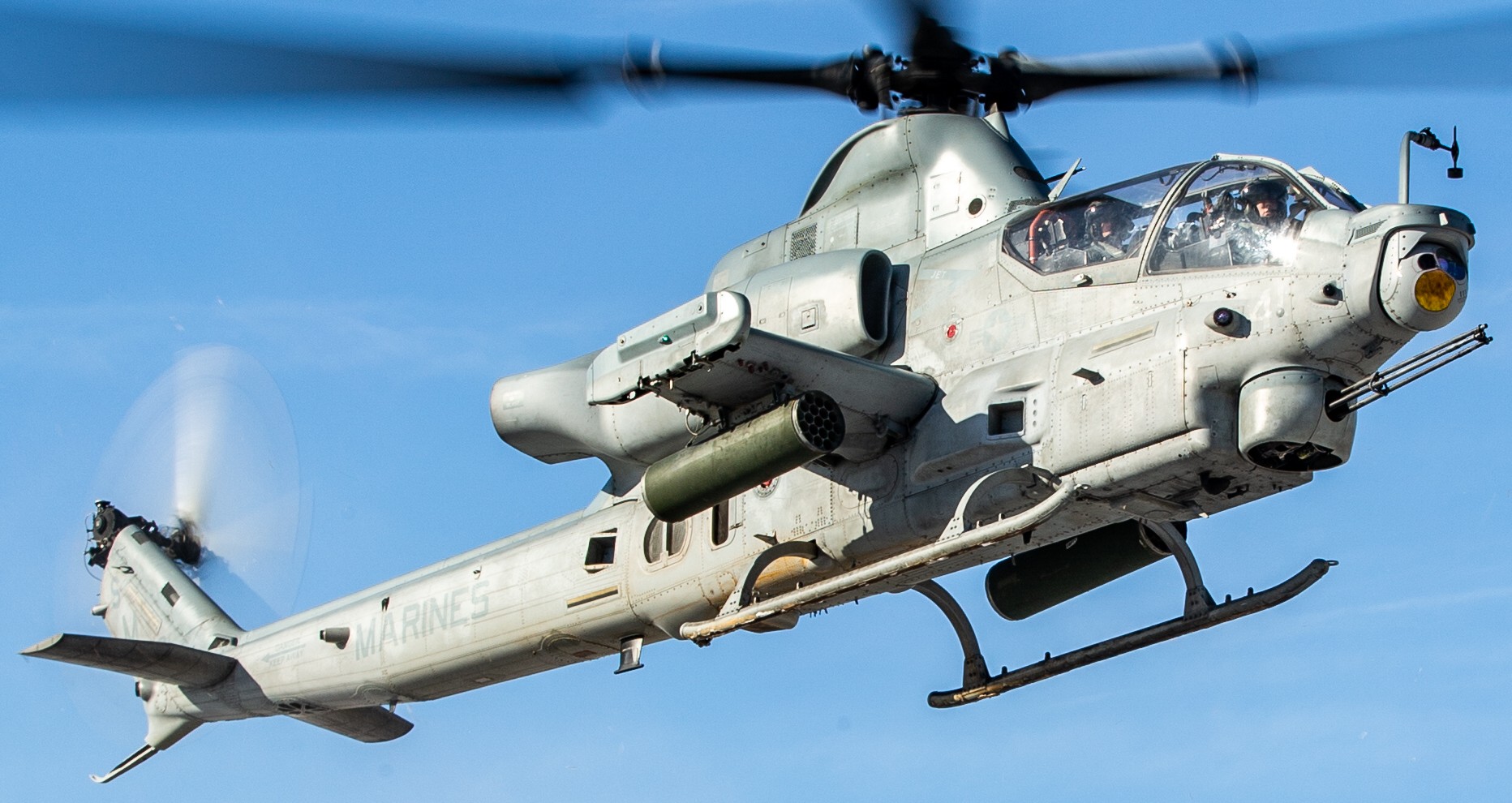 hmla-369 gunfighters marine light attack helicopter squadron ah-1z viper 45