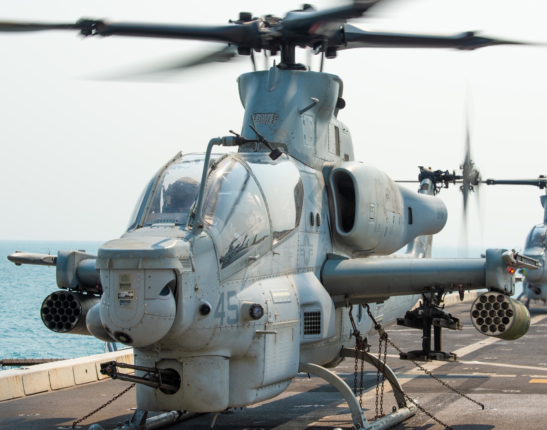 hmla-369 gunfighters marine light attack helicopter squadron ah-1z viper 47