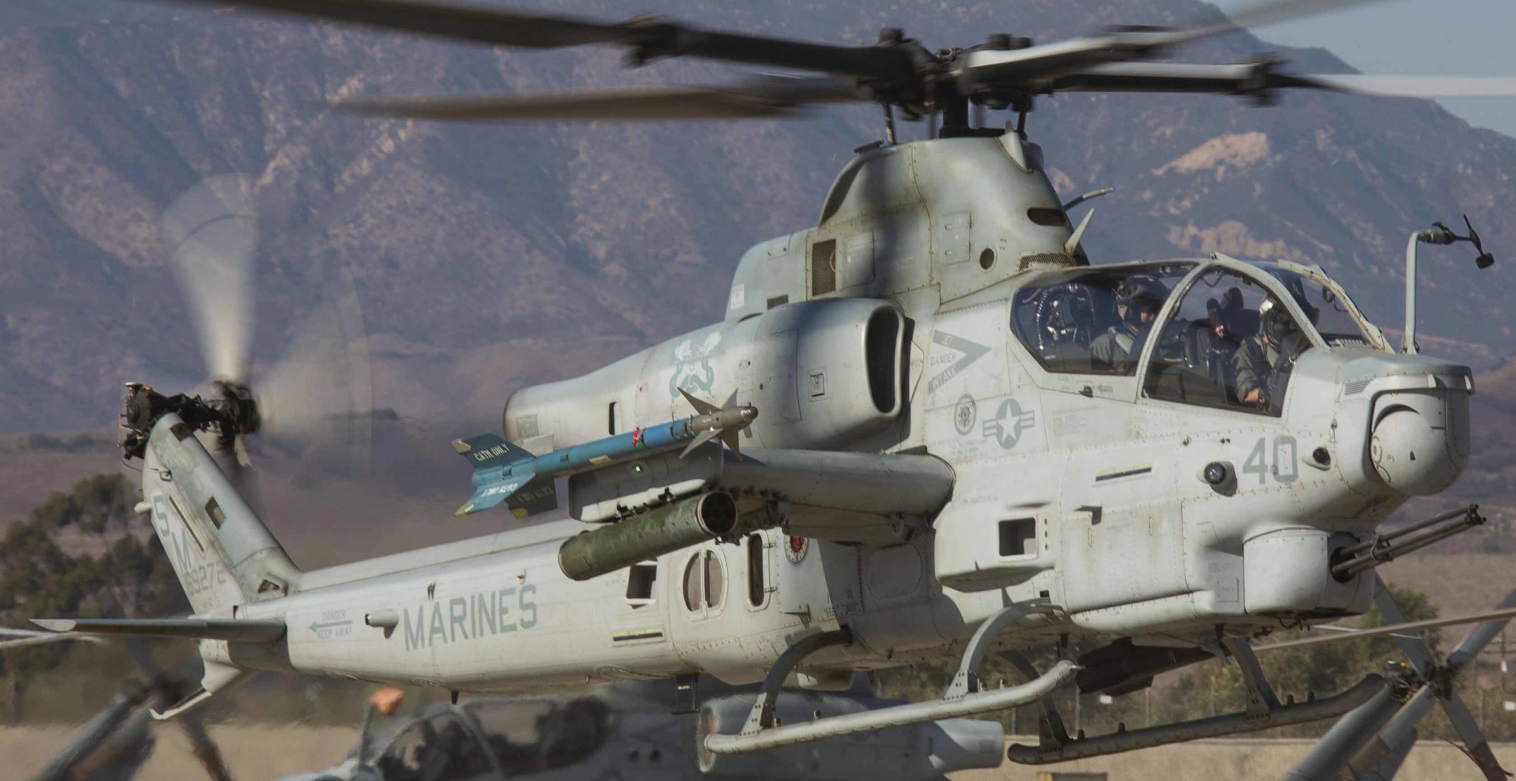 hmla-369 gunfighters marine light attack helicopter squadron ah-1z viper 57