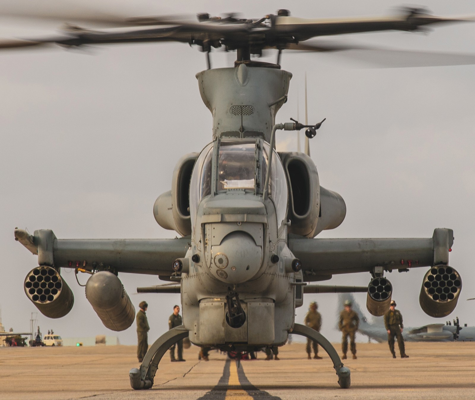 hmla-369 gunfighters marine light attack helicopter squadron ah-1z viper mcas futenma japan 69